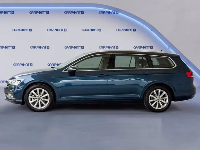 Volkswagen Passat view 5