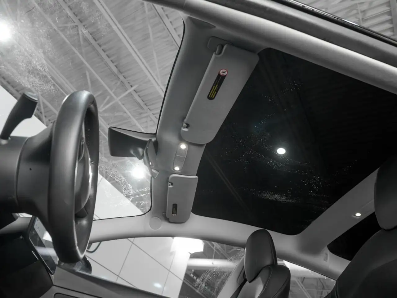 Tesla Model 3 снимка Tesla Model 3