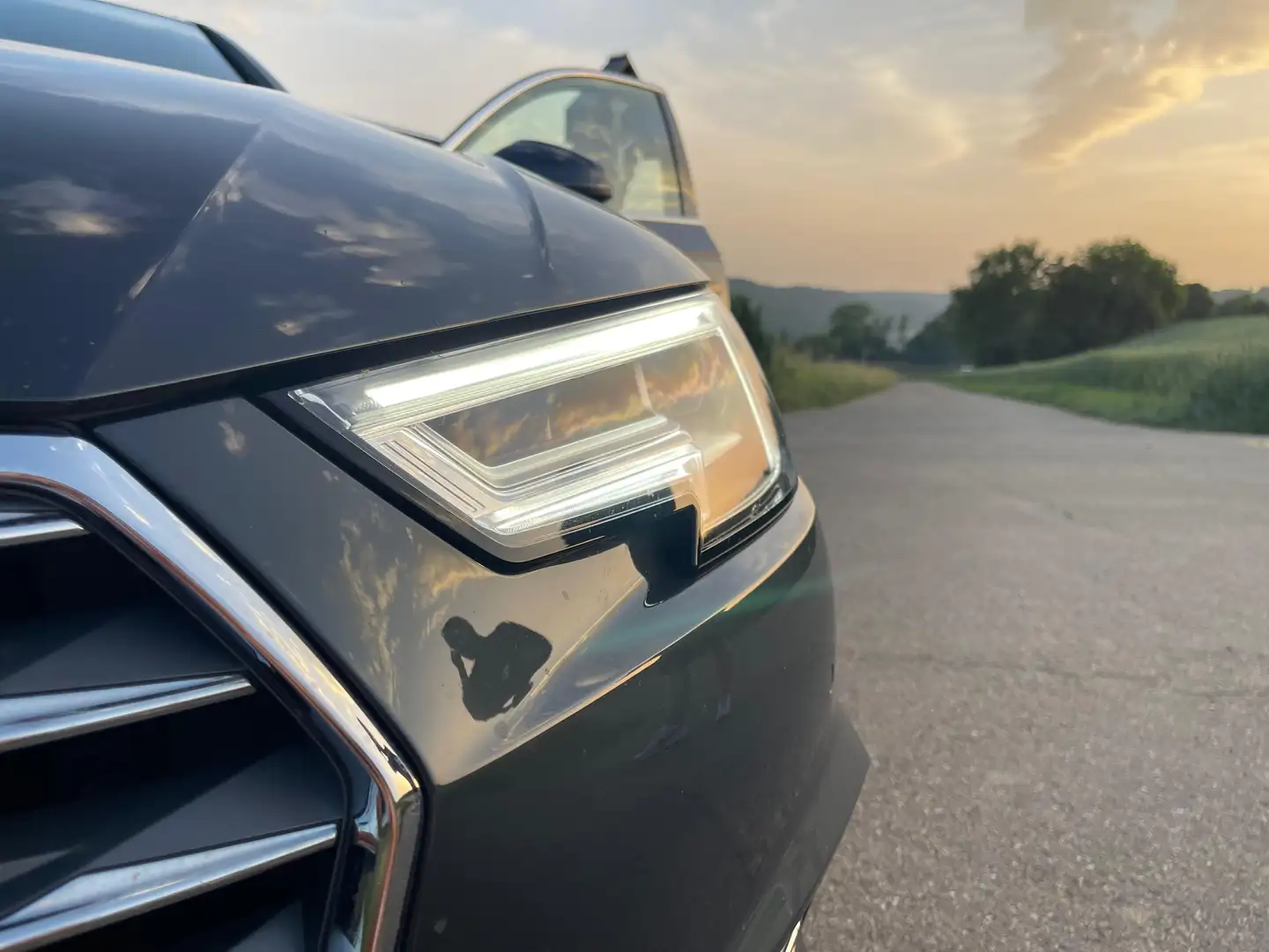 Audi A4 A4 Avant 2.0 TFSI ultra S tronic sport Grau - 2