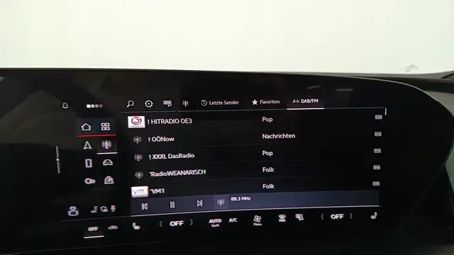Audi Q5 view 8
