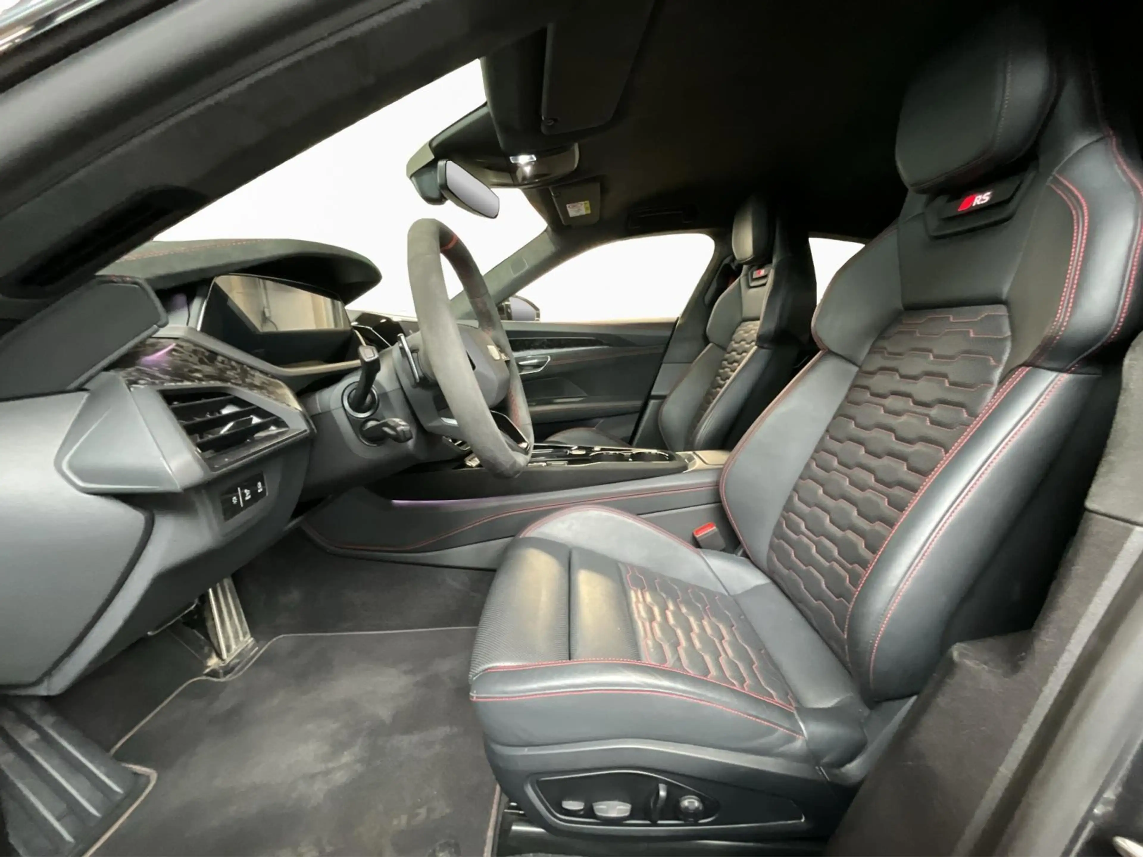 Audi RS e-tron GT 97kWh+Performance+Quattro+Ceramique+Carbon — photo 12