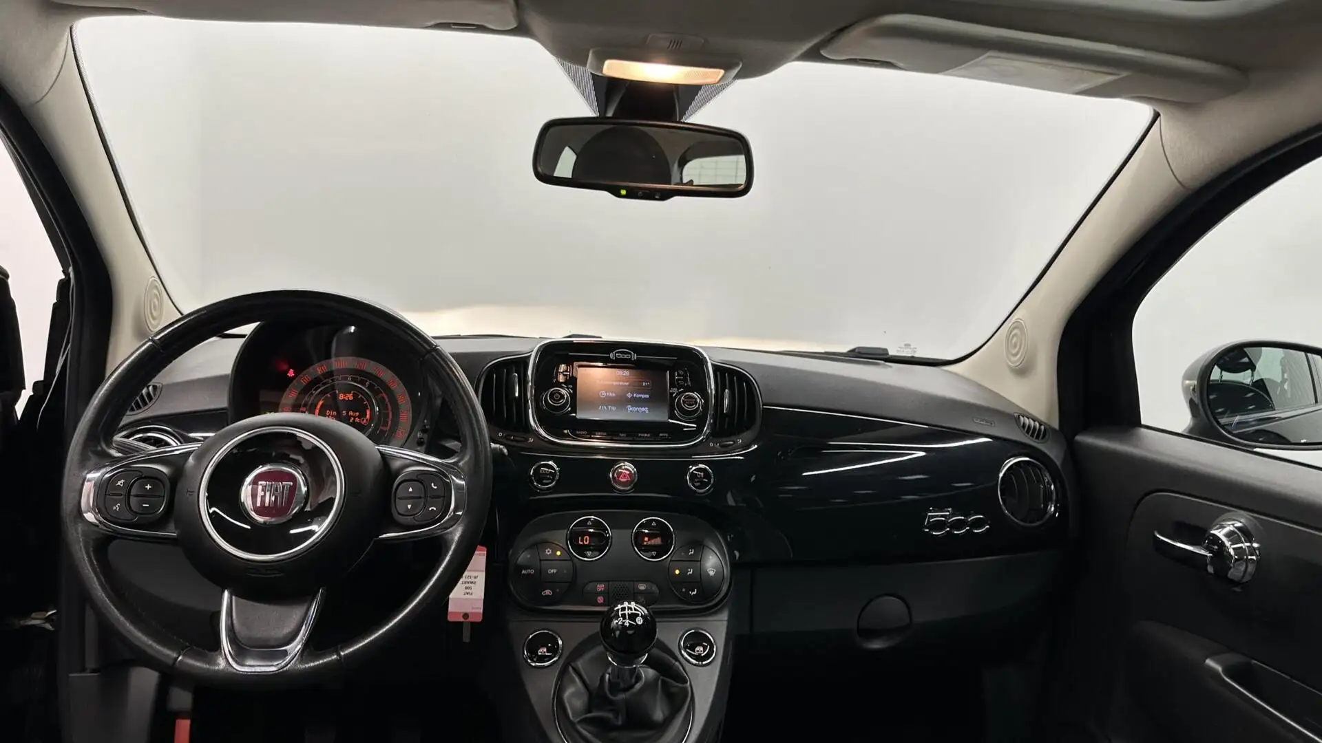 Fiat 500 0.9 TwinAir Turbo Holiday Edition Schwarz - 2