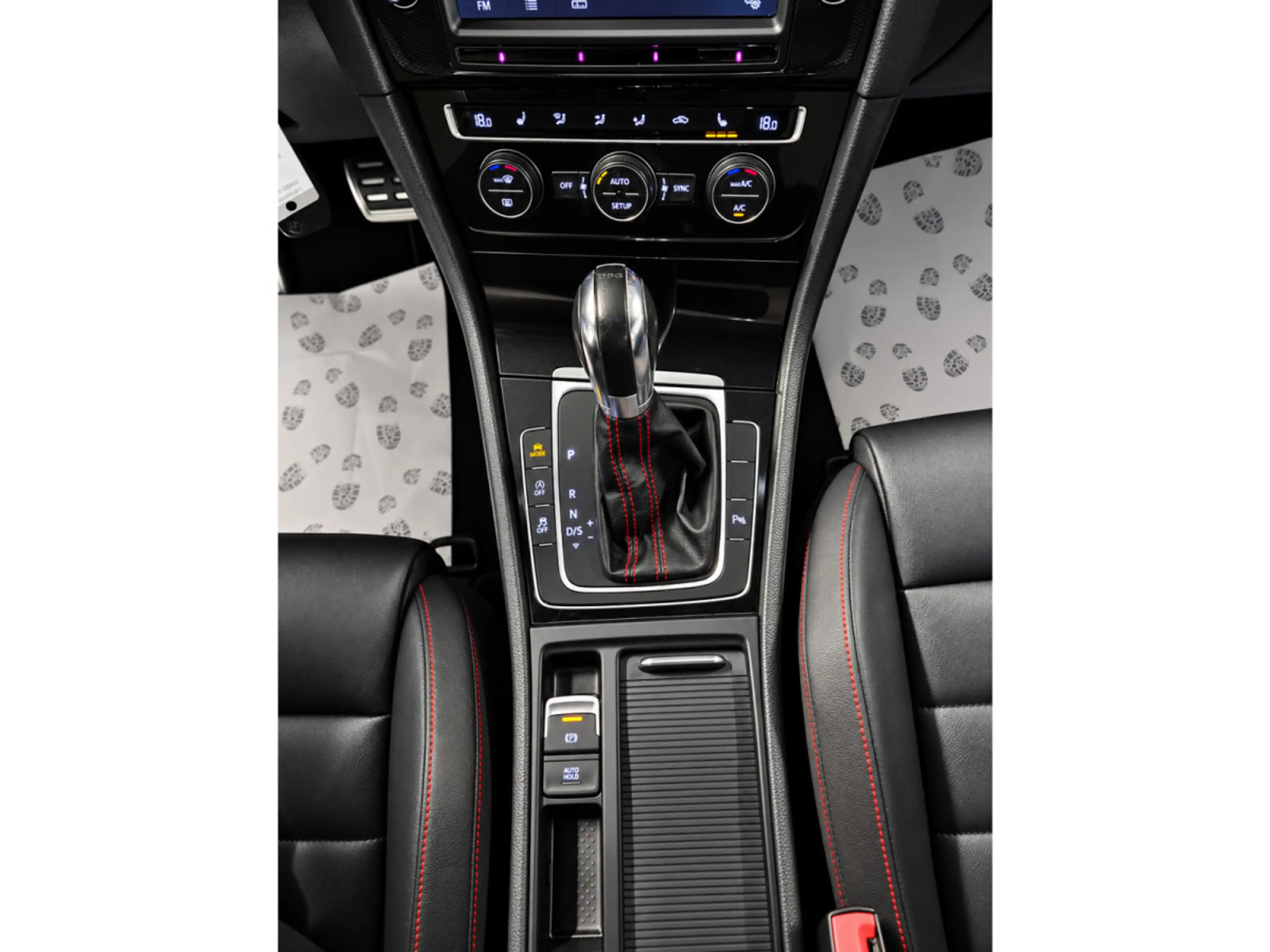 Volkswagen Golf GTI 2.0 TSI 230 DSG PERFORMANCE CUIR NAVI — photo 10