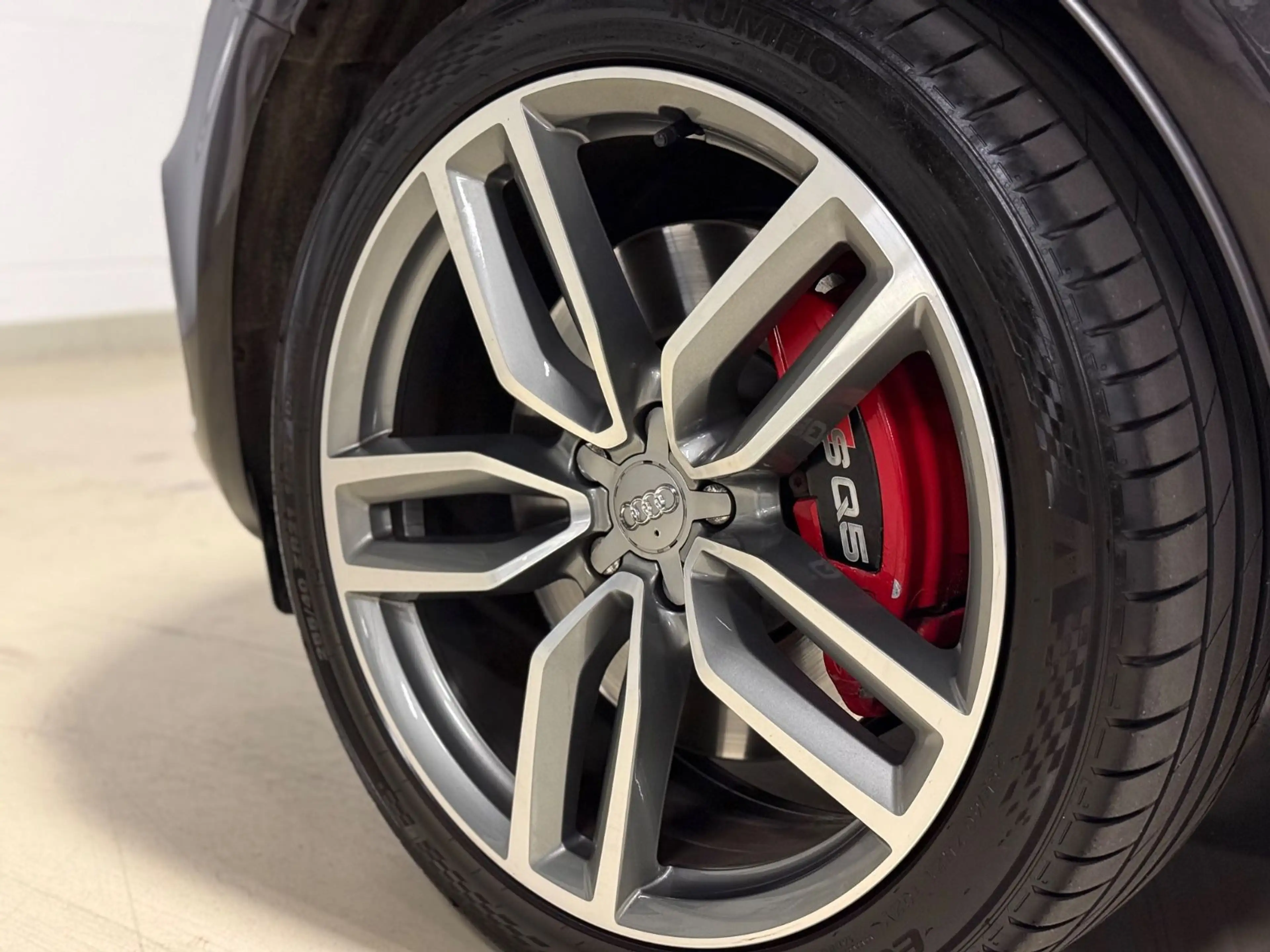 Audi SQ5 3.0 TDI plus quattro 2.HAND*TOTW*KAM*ACC*AHK — photo 9