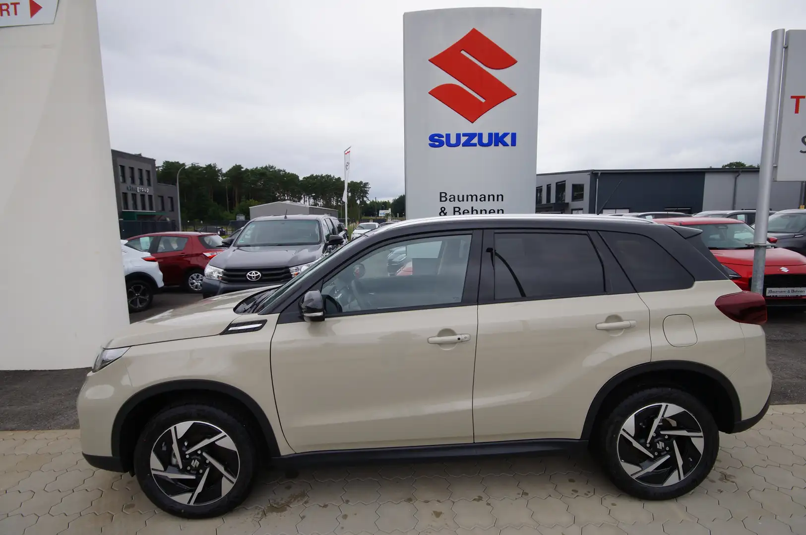 Suzuki Vitara 1.4 Boosterjet Hybrid Comfort PLUS Beige - 2