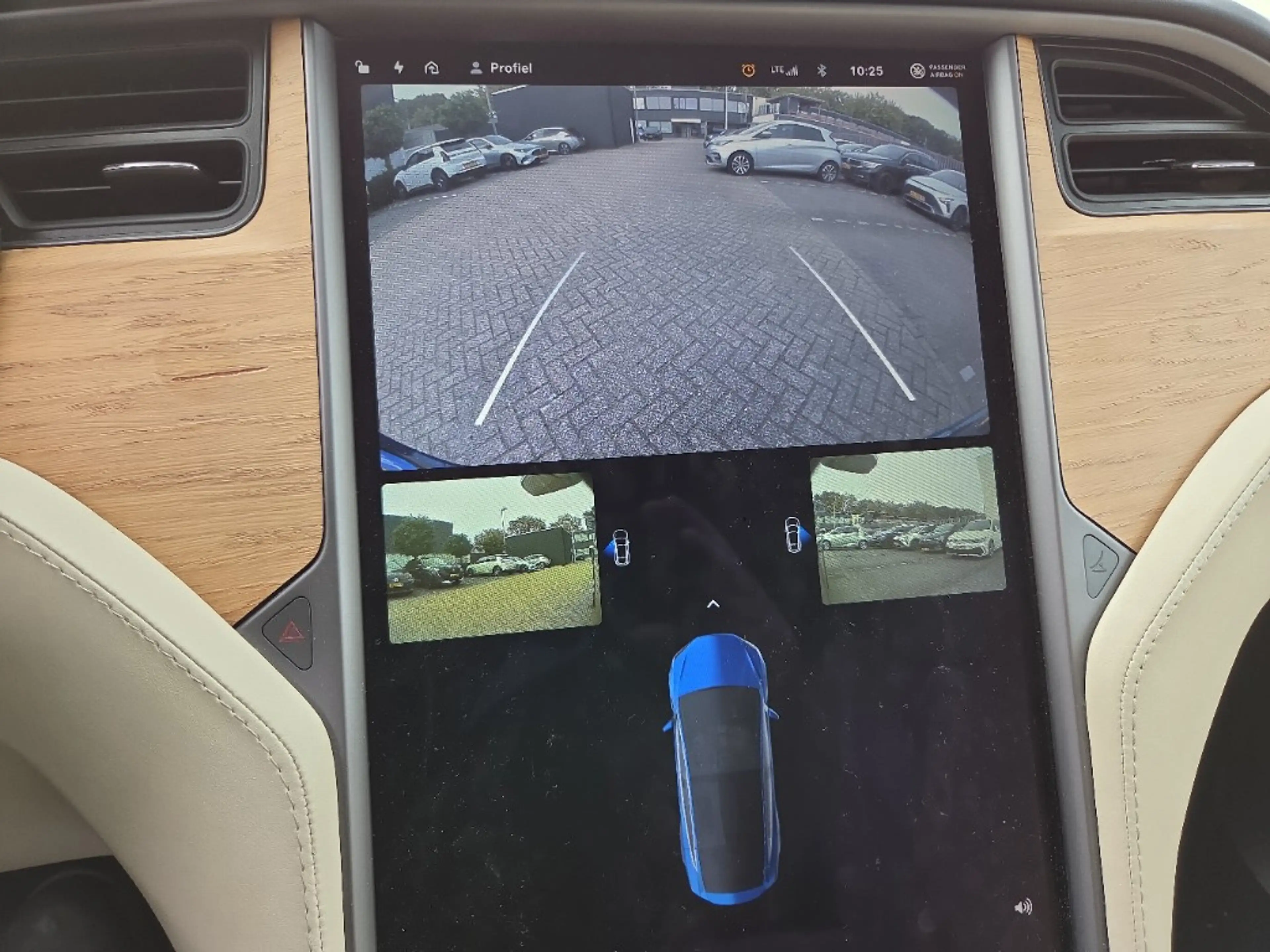 Tesla Model X 75D Base 7p. — photo 11
