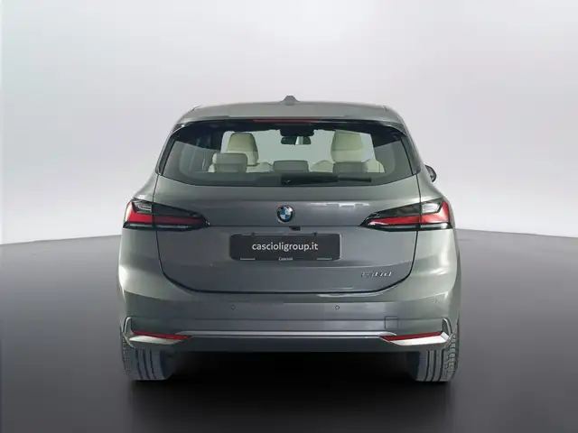 BMW 2 Series view 5