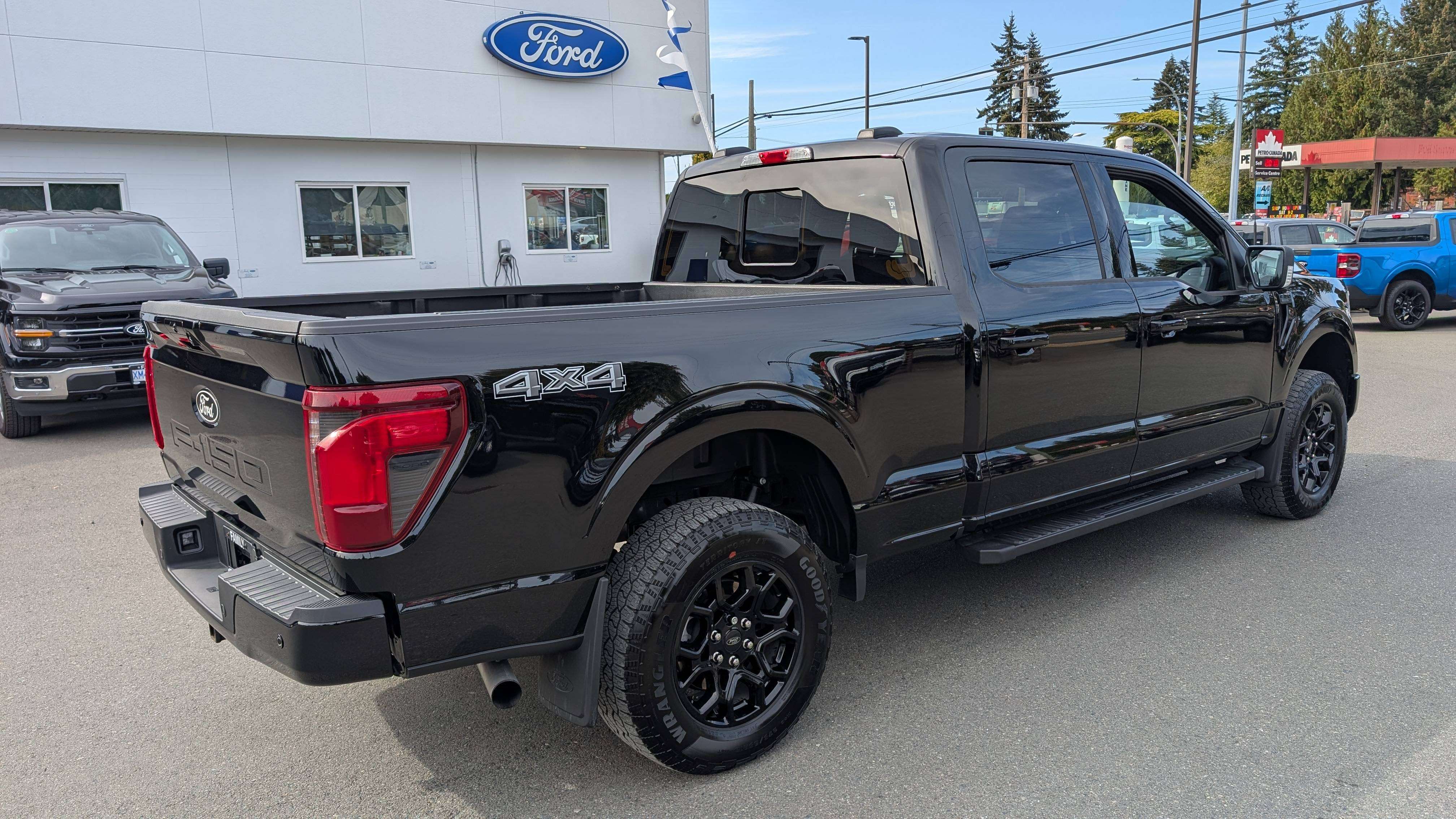 2026 Ford F-150 302A w/ Black Appear Pkg. | Long 6.5' Box | 3.5L — photo 1