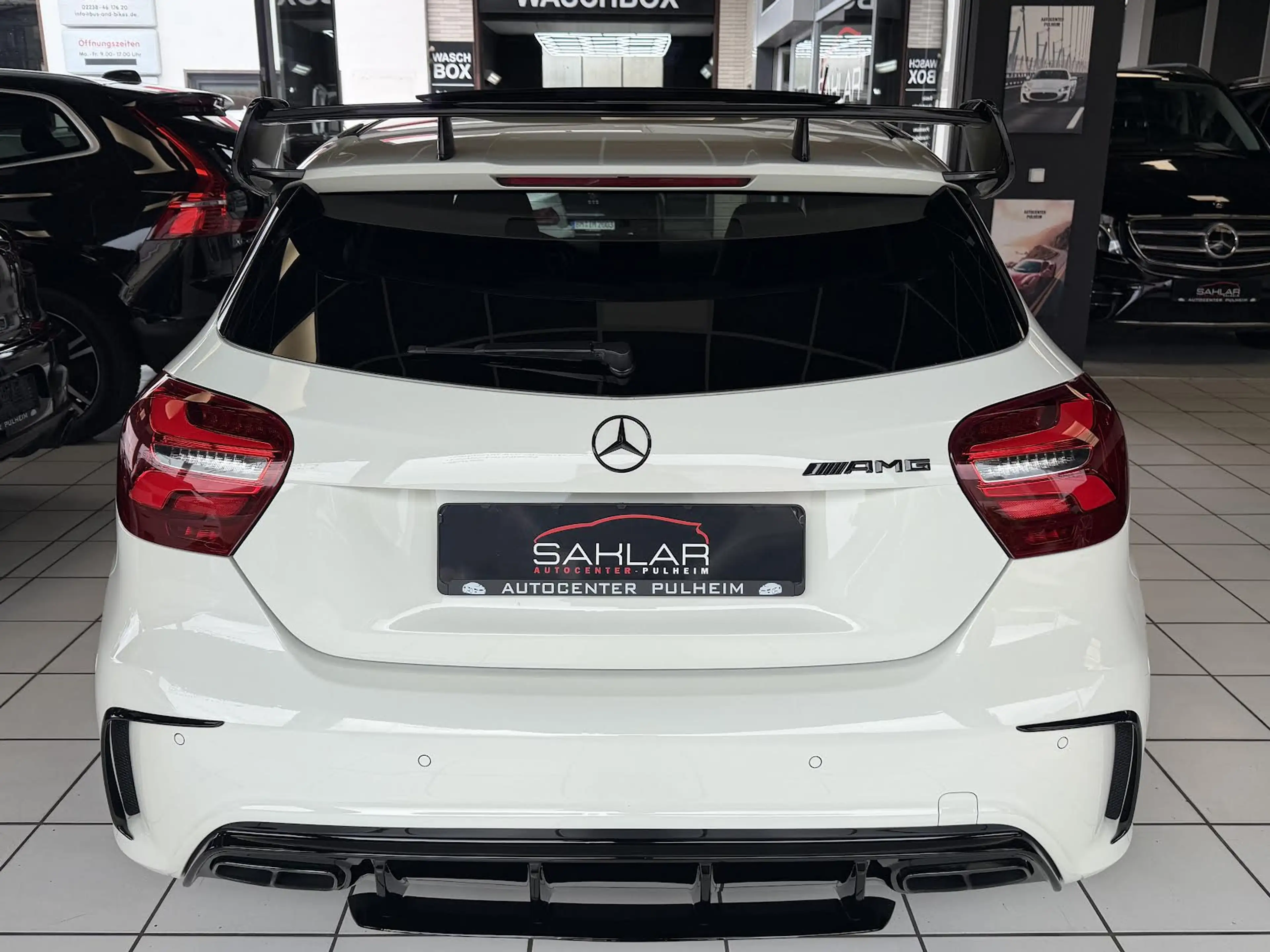 Mercedes-Benz A 45 AMG A 45 AMG 4Matic°AERO PAKET°PANO°KAMERA — photo 6
