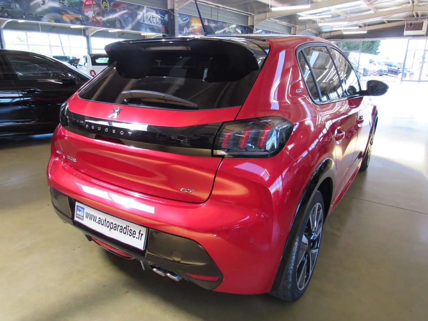 Peugeot iOn 1.2 130 GT EAT8 + OPTIONS Rouge - 2