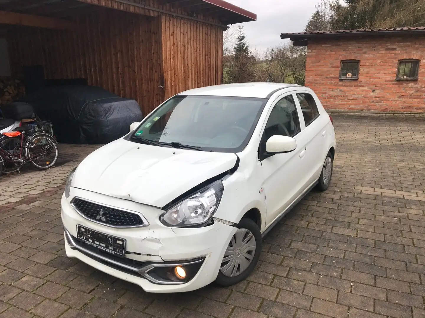 Mitsubishi Space Star Basis Weiß - 2