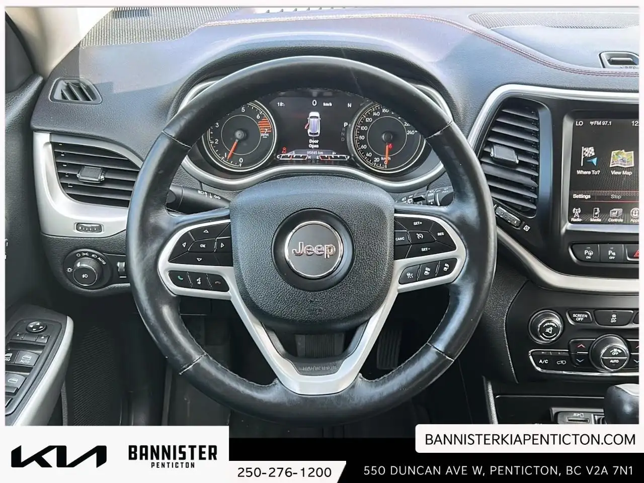 Jeep Cherokee снимка Jeep Cherokee