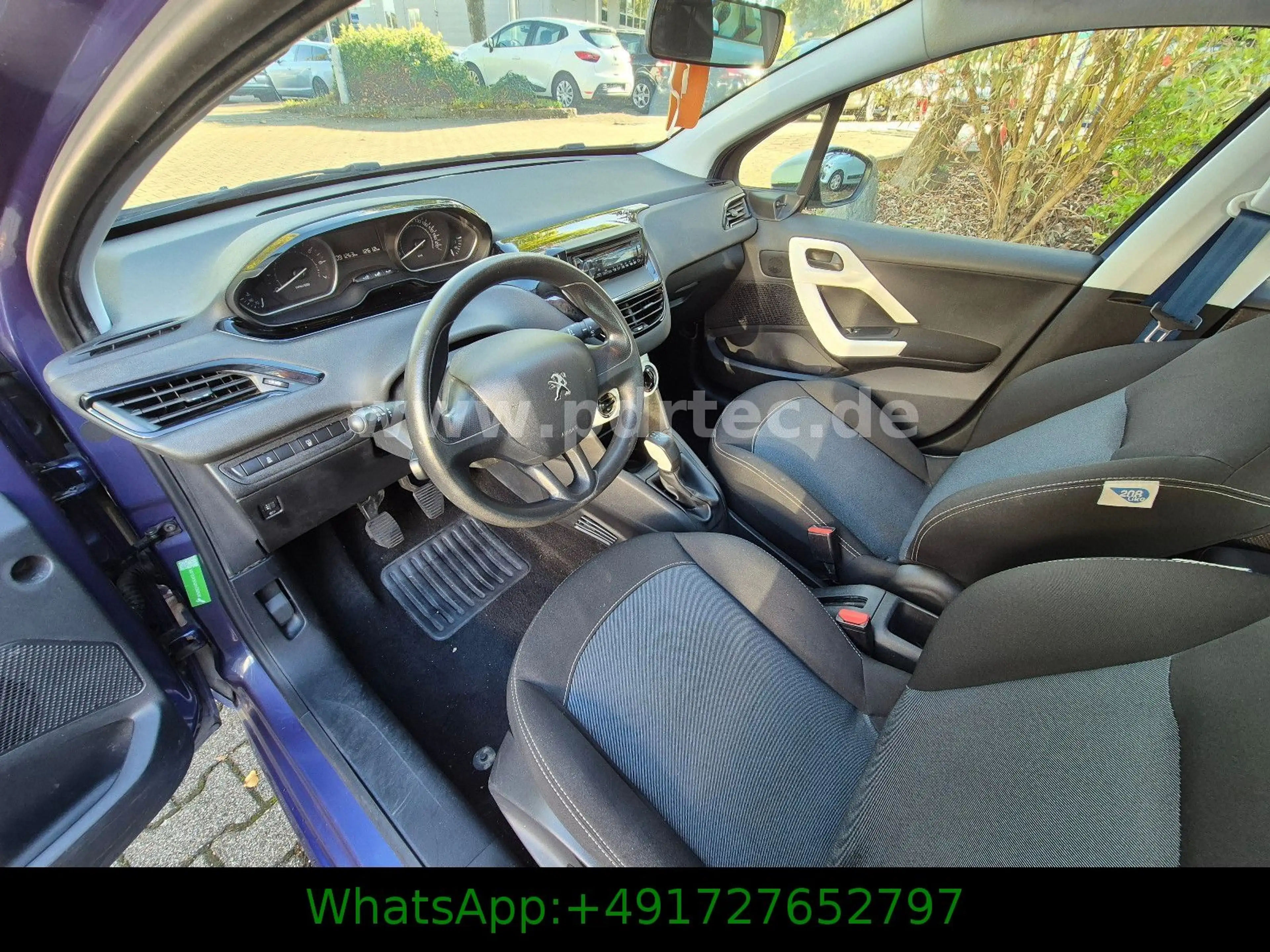 Peugeot 208 *PureTech*68*Like* — photo 9