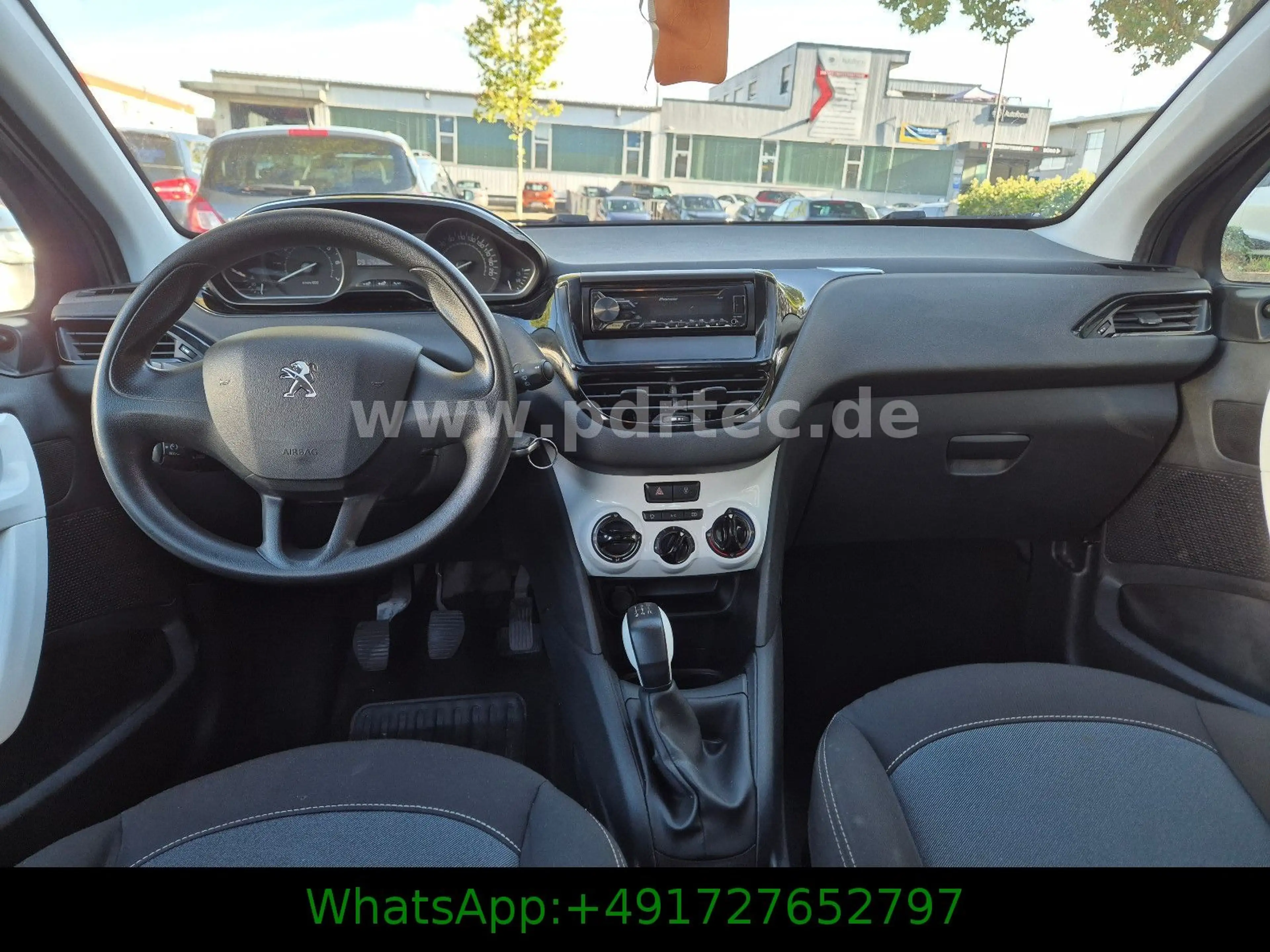 Peugeot 208 *PureTech*68*Like* — photo 15