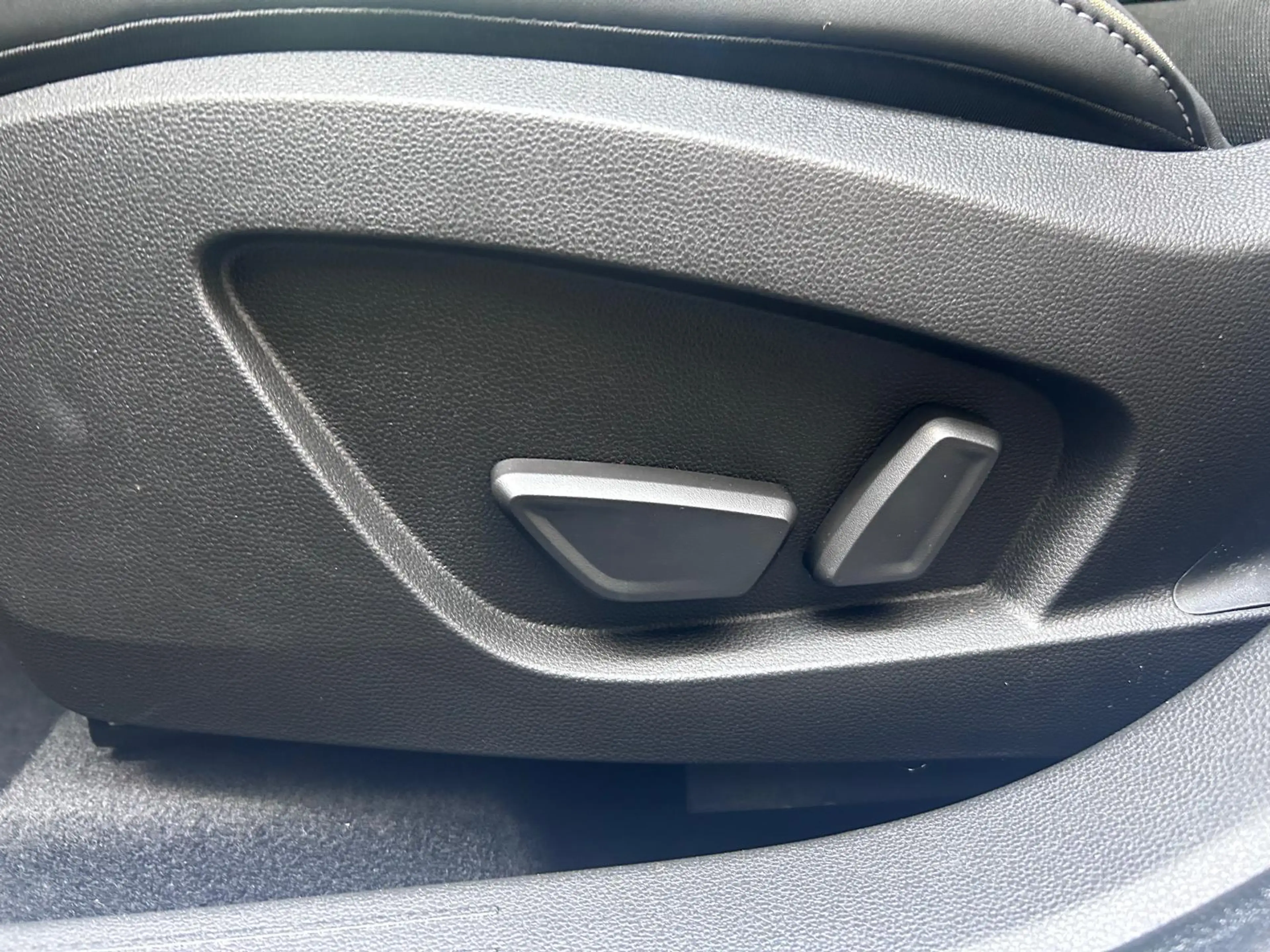 Renault Symbioz Iconic — photo 10