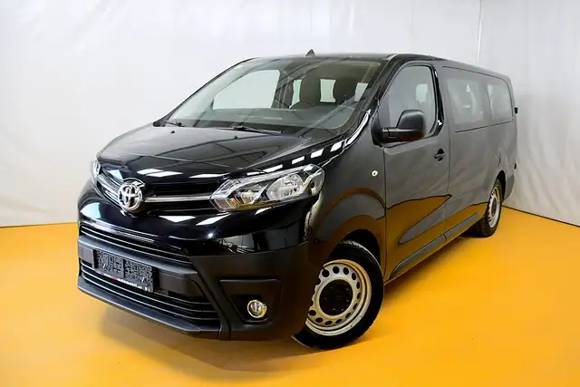 Toyota Proace Pro Ace 2,0 D-4D 145 L2 Comfort 9 Sitzer