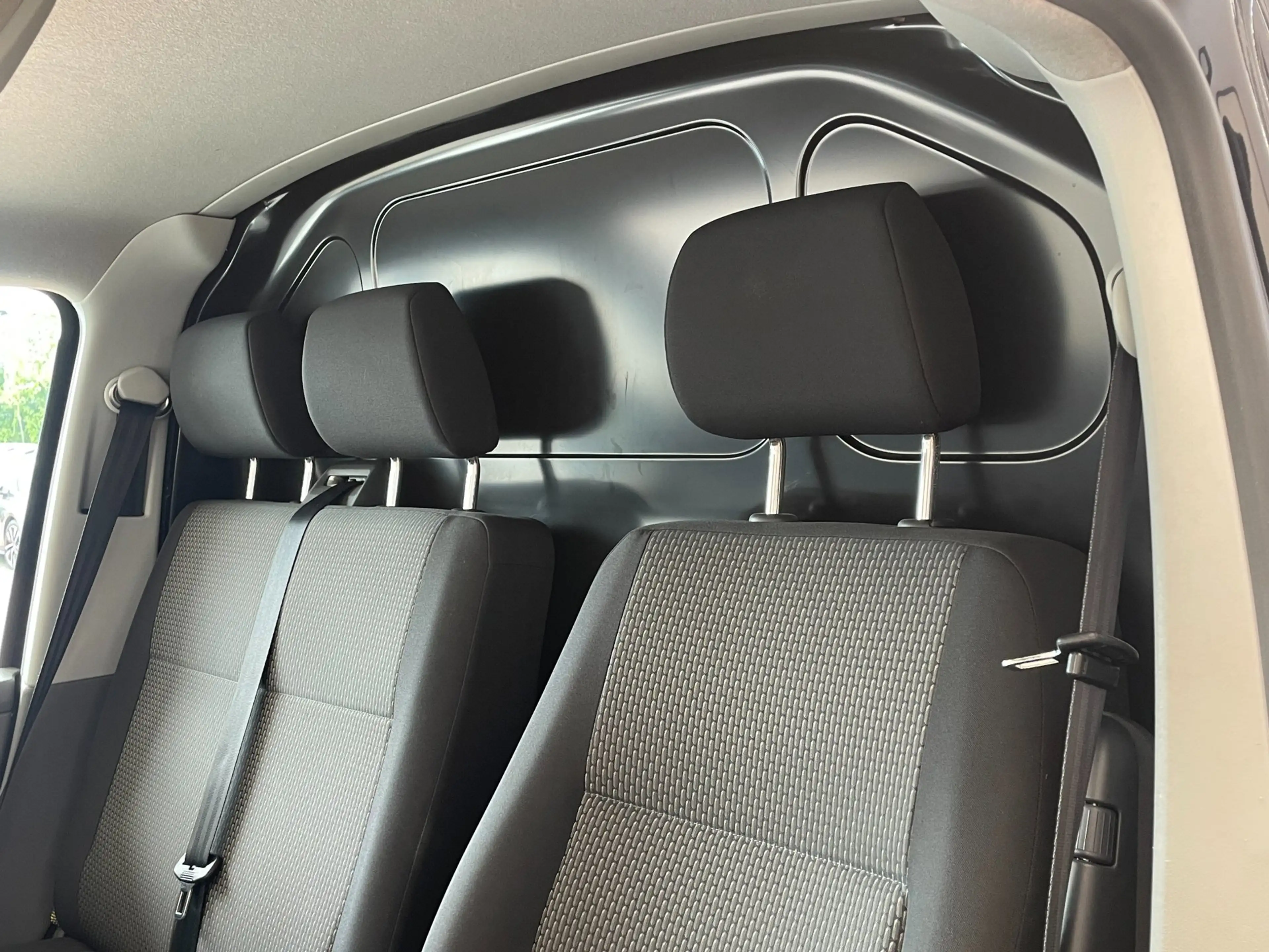 Volkswagen Transporter 6.1 L1H1|3-zits|Carplay|Camera|Trekhaak|2200kg tre — photo 14