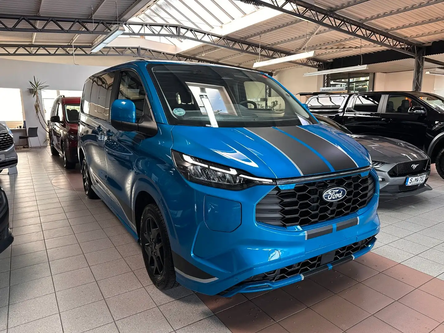 Ford Tourneo Custom Bus 2.5 PHEV 340 L1 Sport Bleu - 2