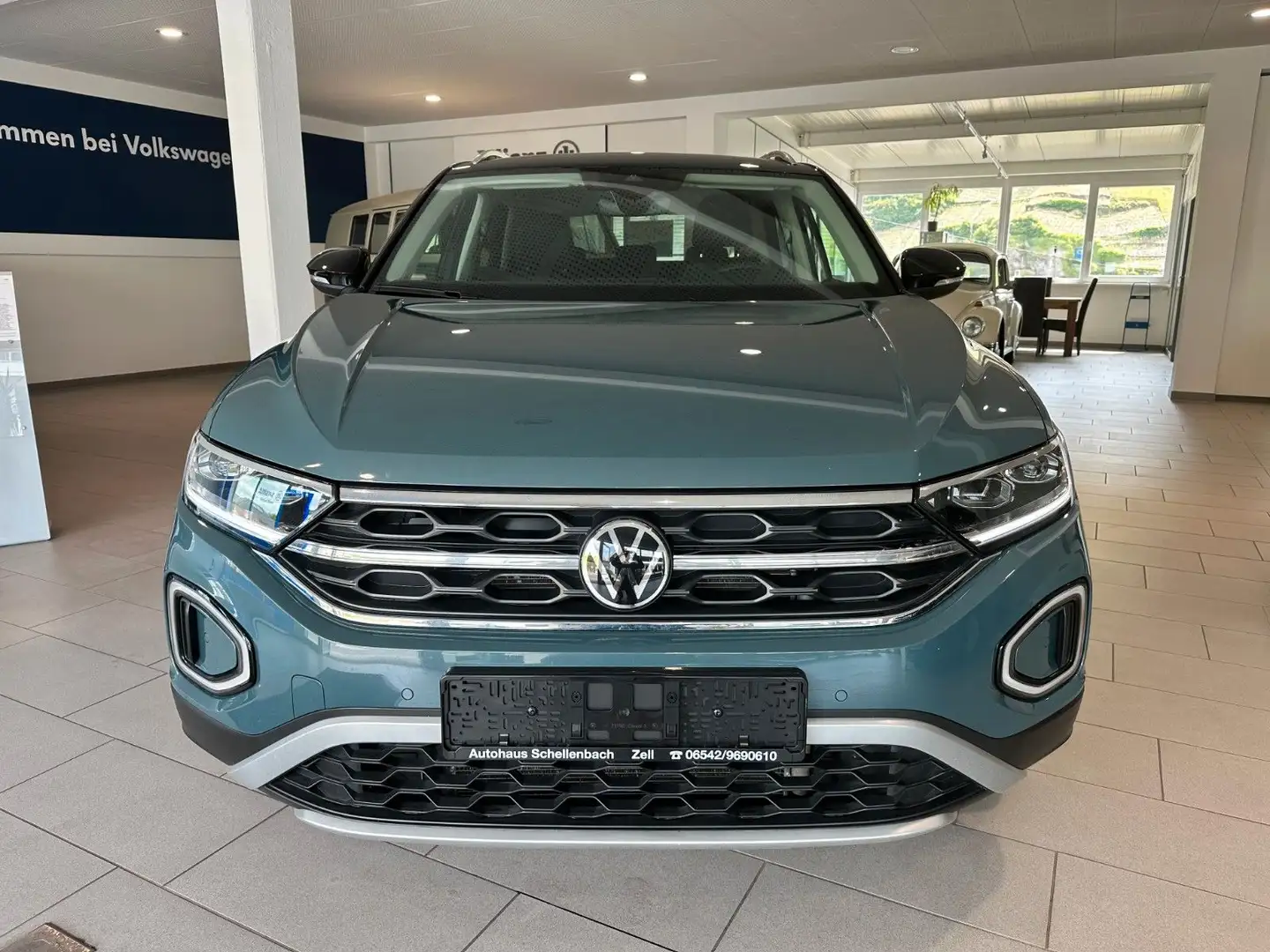 Volkswagen T-Roc Style*NAVI*AHK*LED*SHZ*DSG*IQ-LIGHT* Blau - 2