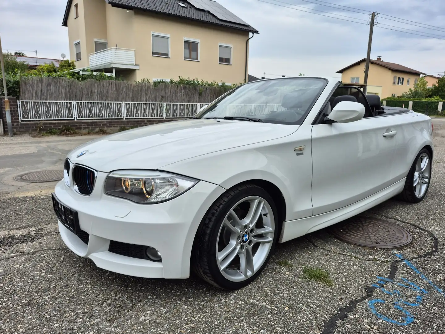 BMW 118 118i Cabrio Weiß - 1