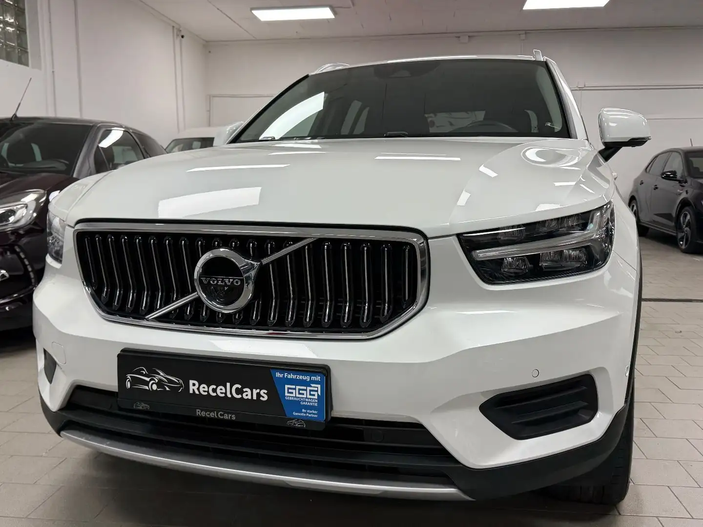 Volvo XC40 Inscription Expression*AHK*360°CAM *PILOT* Weiß - 1