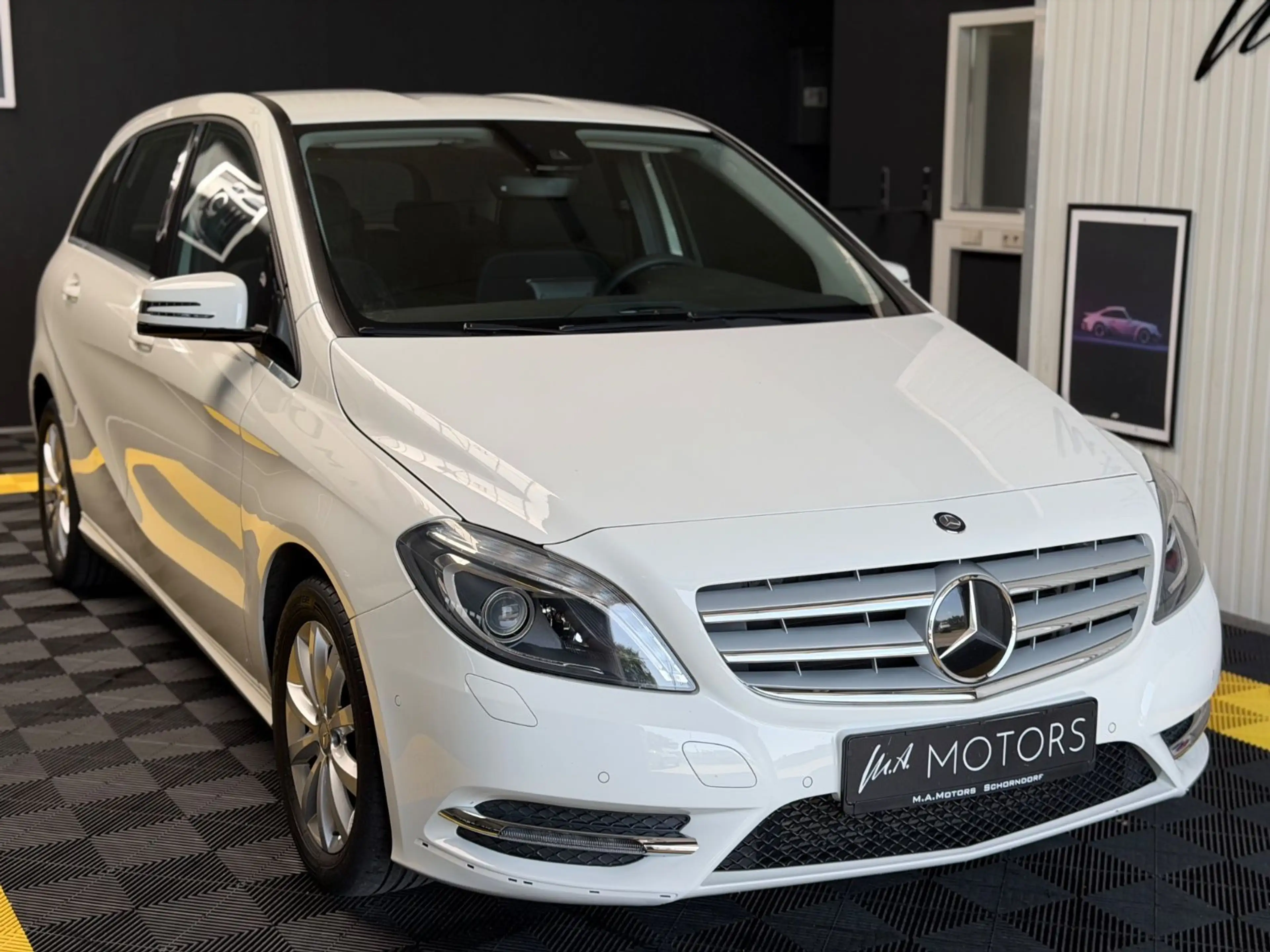Mercedes-Benz B 220 B220 4Matic/KAMERA/ILS/TOTWI/ — photo 2