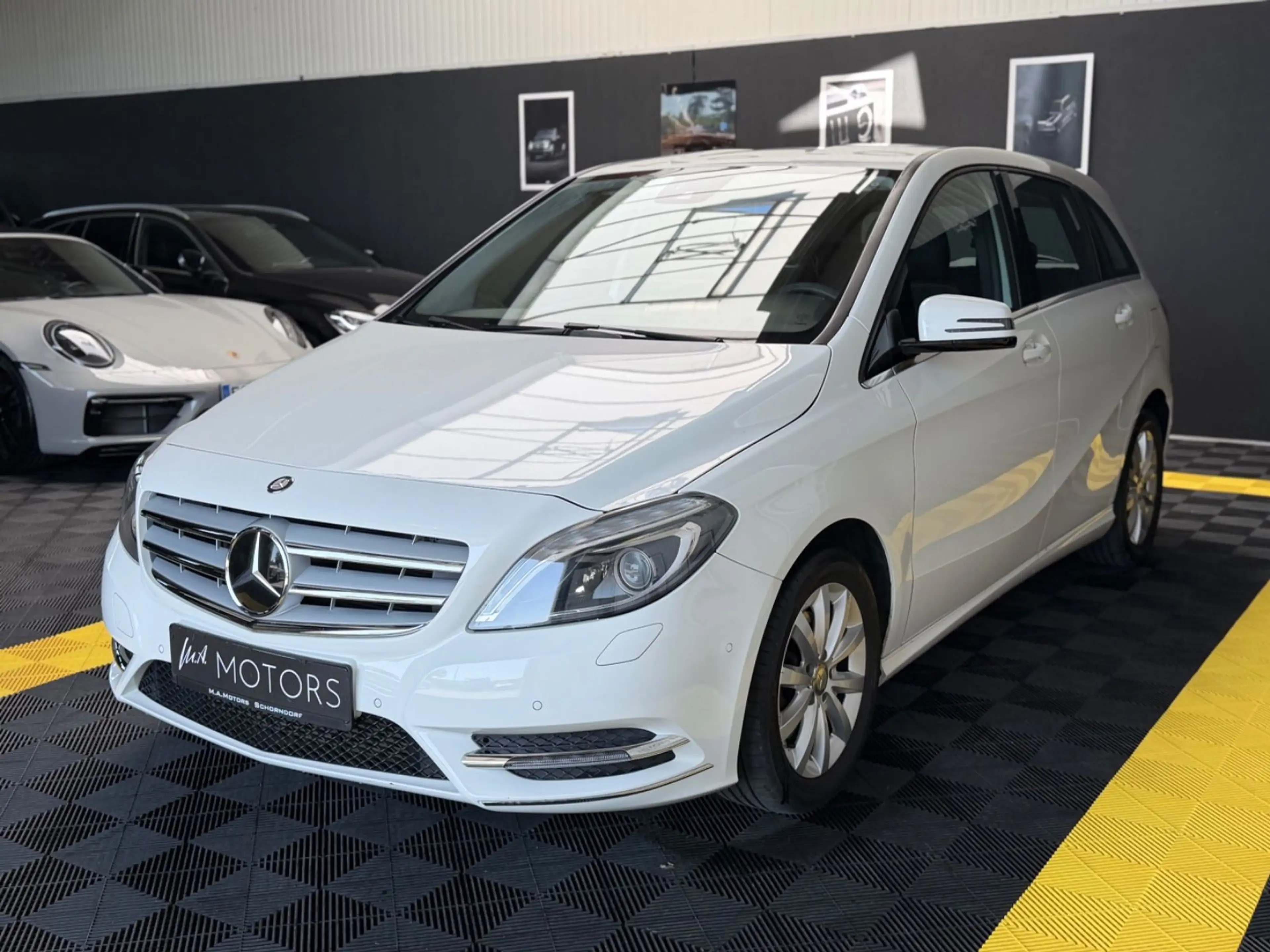 Mercedes-Benz B 220 B220 4Matic/KAMERA/ILS/TOTWI/ — photo 3