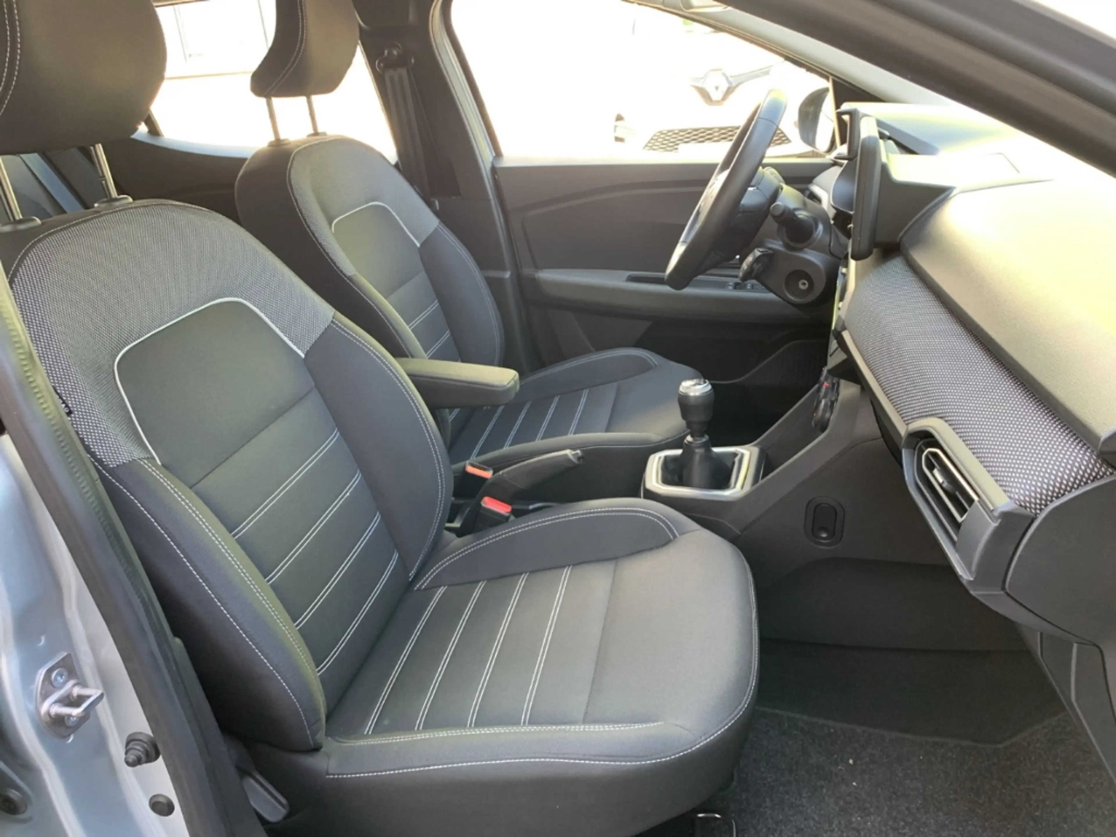 Dacia Sandero COMFORT TCE 100 ECO-G Comfort LPG+KLIMA+RADIO — photo 25
