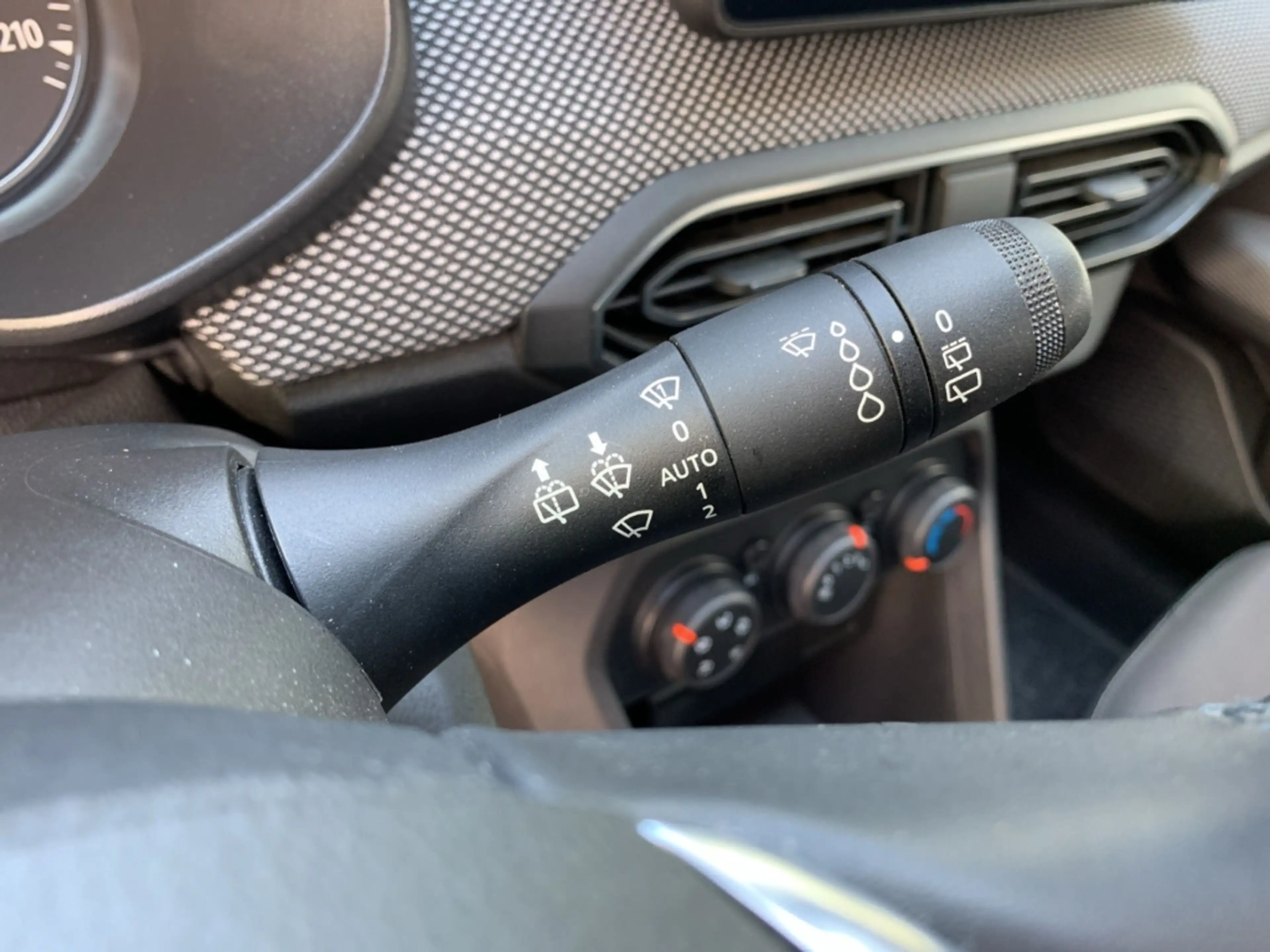 Dacia Sandero COMFORT TCE 100 ECO-G Comfort LPG+KLIMA+RADIO — photo 23