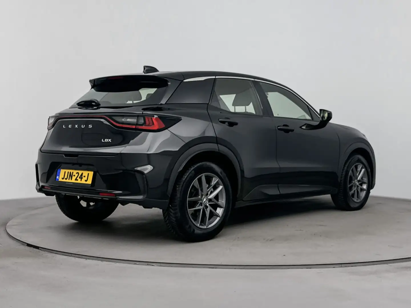 Lexus LBX 2WD | Comfort & Safety Pack | Carplay | Adaptive C Schwarz - 2