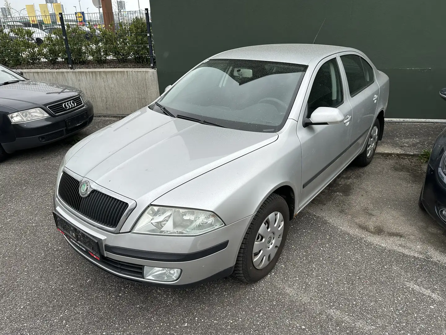 Skoda Octavia 1.9 TDI,105 PS,Pickerl bis 08/2026+4 Mon Silber - 1