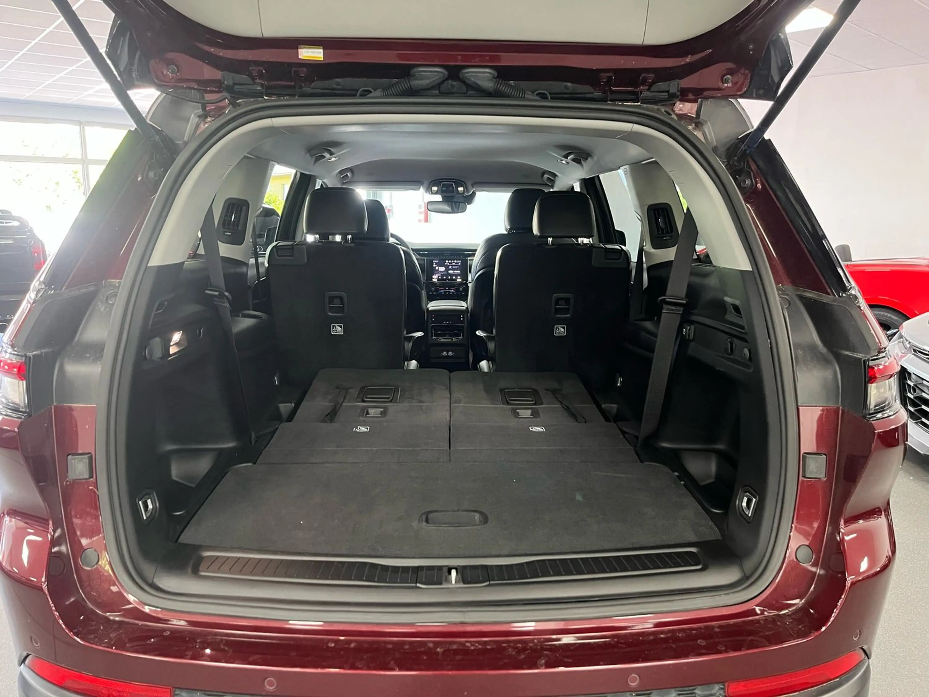 Jeep Grand Cherokee L Laredo 3,6l V6 *4x4 / LED / KAMERA* — photo 10