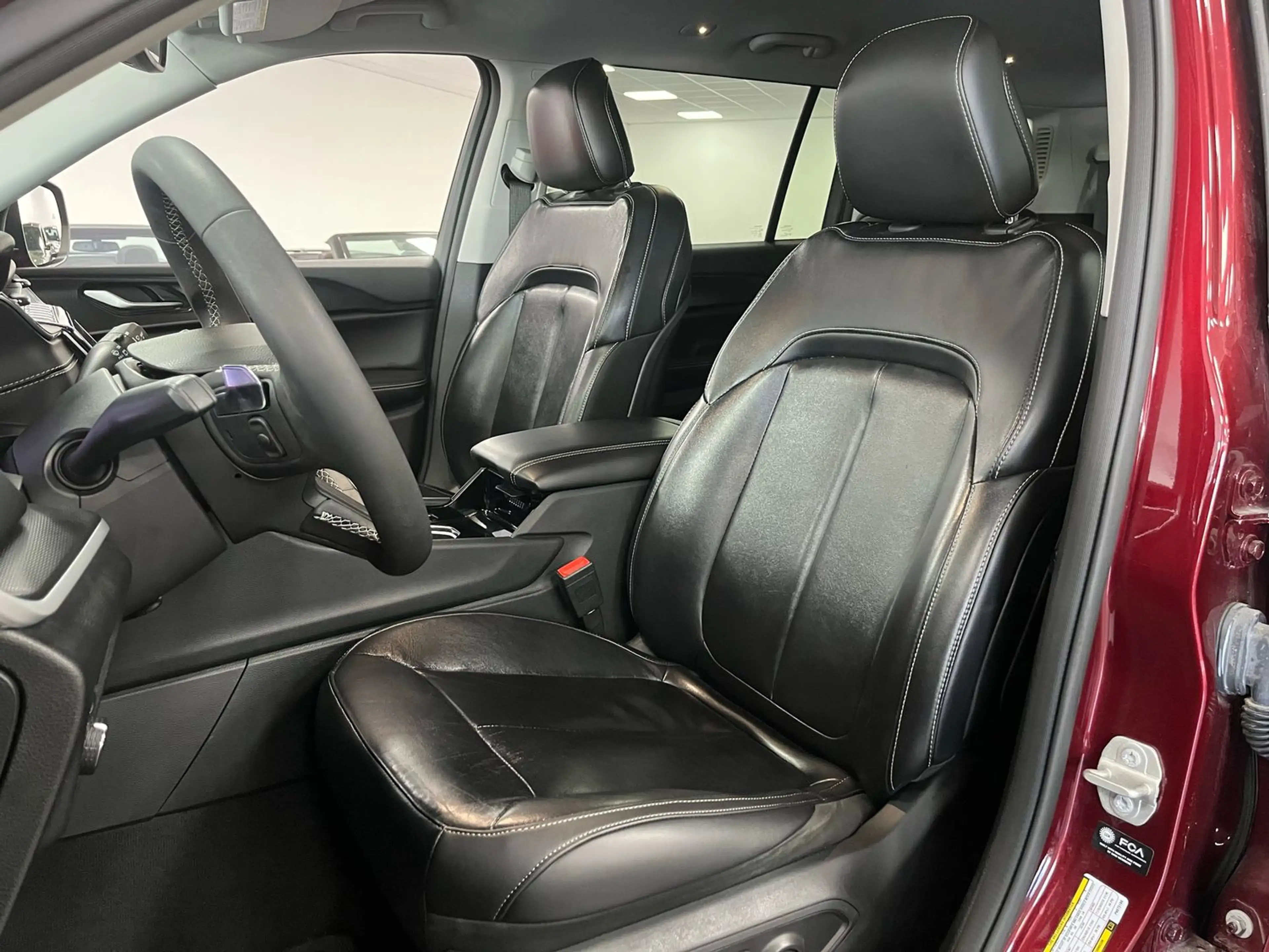 Jeep Grand Cherokee L Laredo 3,6l V6 *4x4 / LED / KAMERA* — photo 12