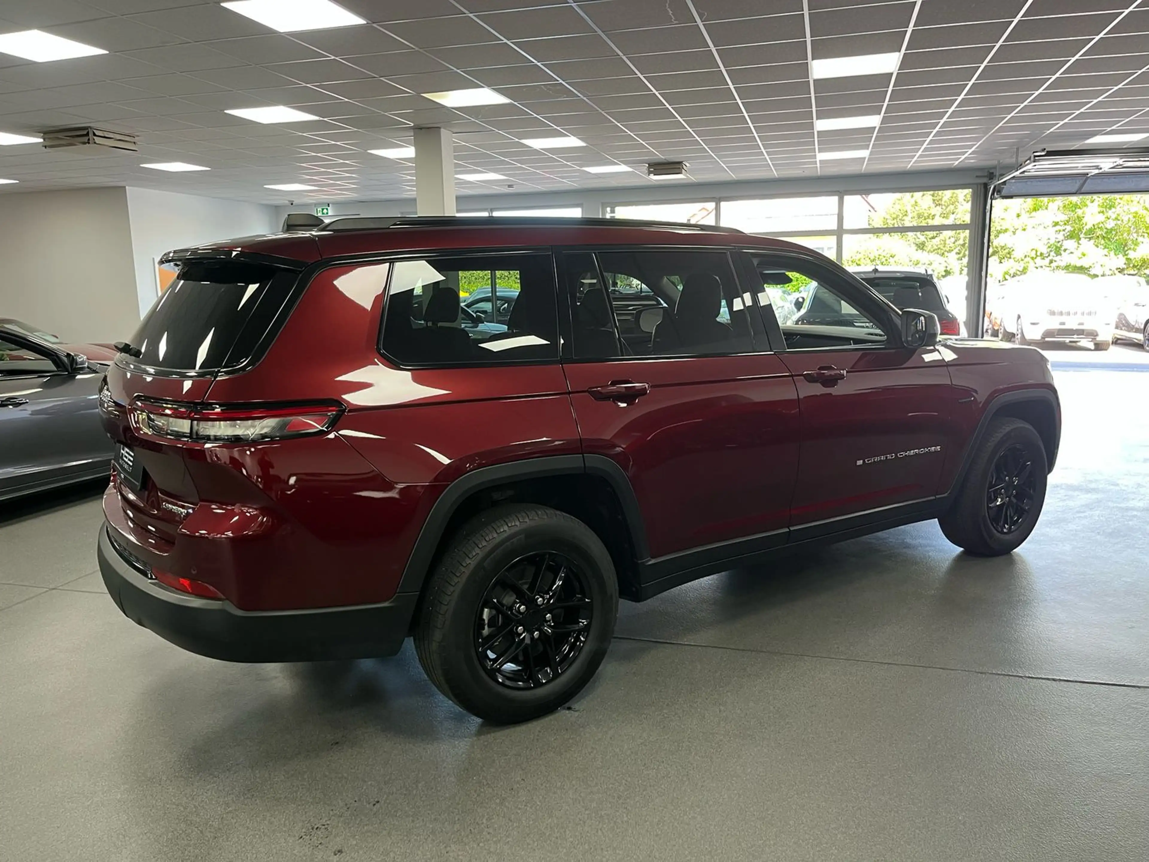 Jeep Grand Cherokee L Laredo 3,6l V6 *4x4 / LED / KAMERA* — photo 9