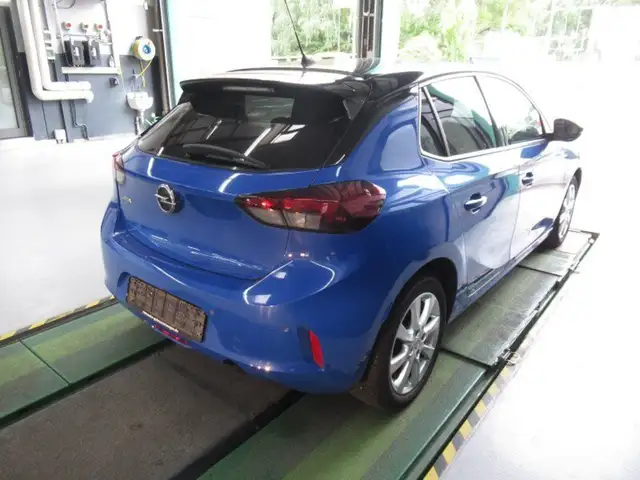 Opel Corsa view 4