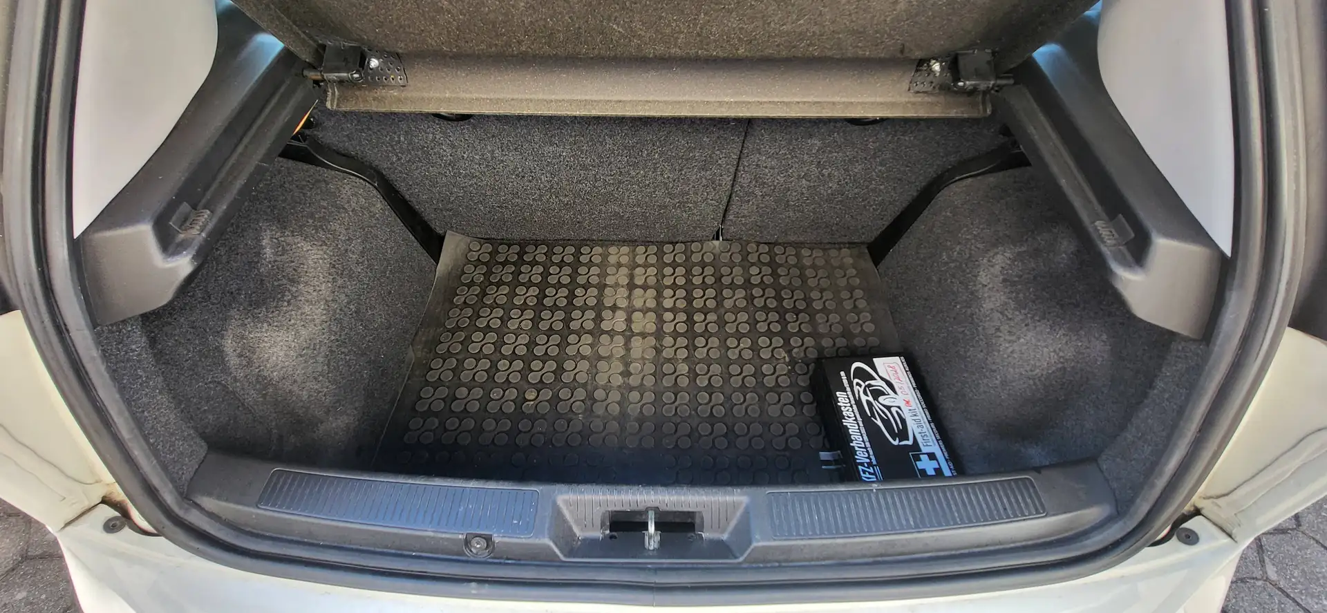 Fiat Punto Grande Punto Weiß - 2