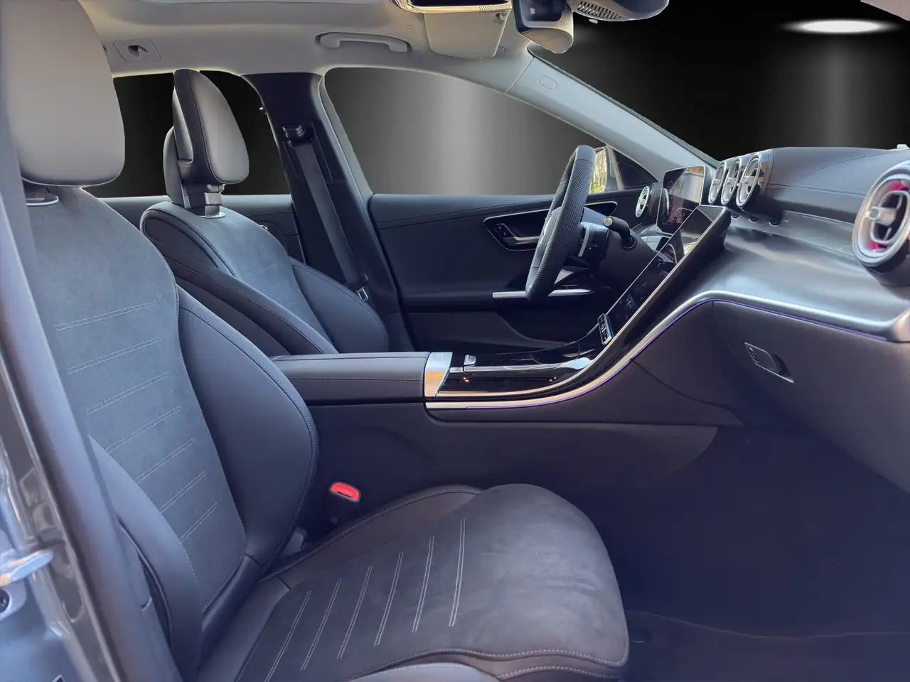 Mercedes-Benz C 300 d T EDITION AMG 360° AHK KEYGO PANO MEMORY 9