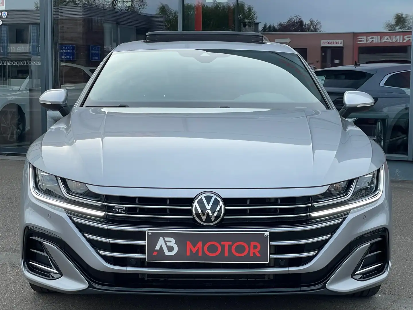 Volkswagen Arteon SB 2.0 TDi 200CV R-Line DSG TOIT PANO ACC H&K FULL Grijs - 2