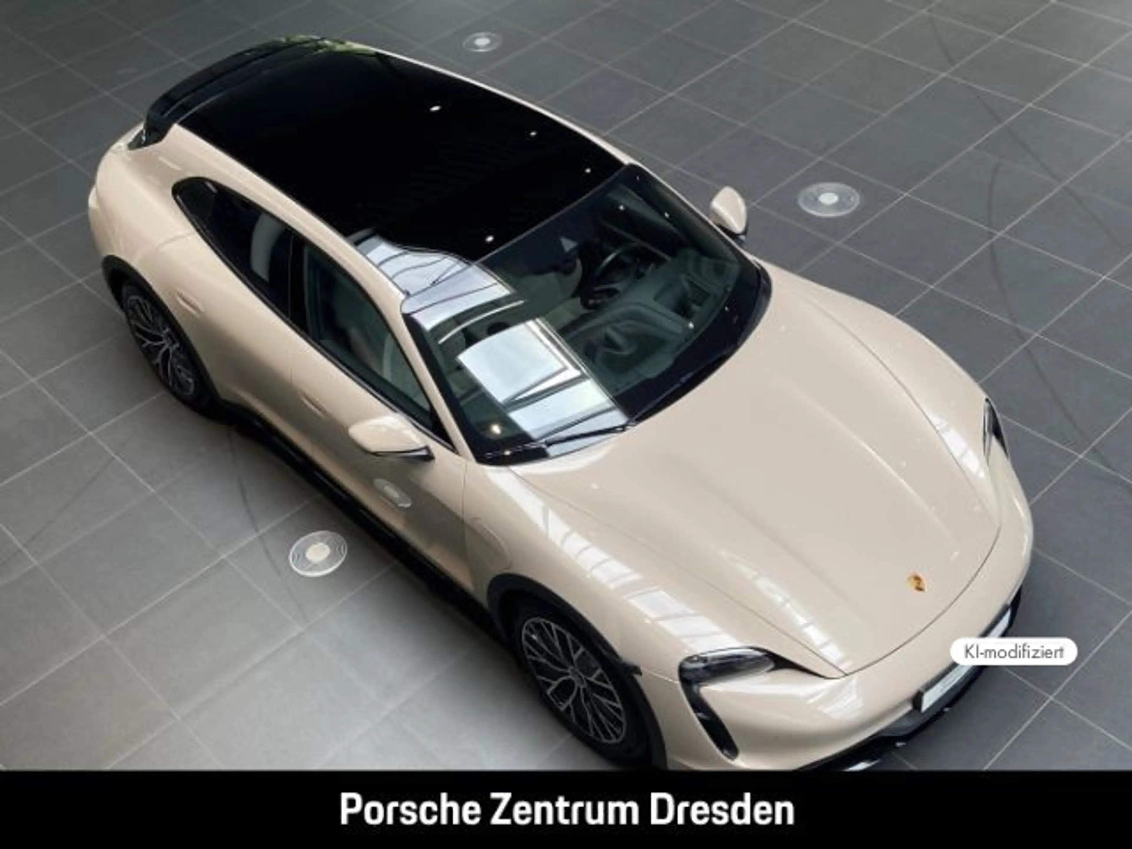 Porsche Taycan 4 Cross Turismo — photo 12