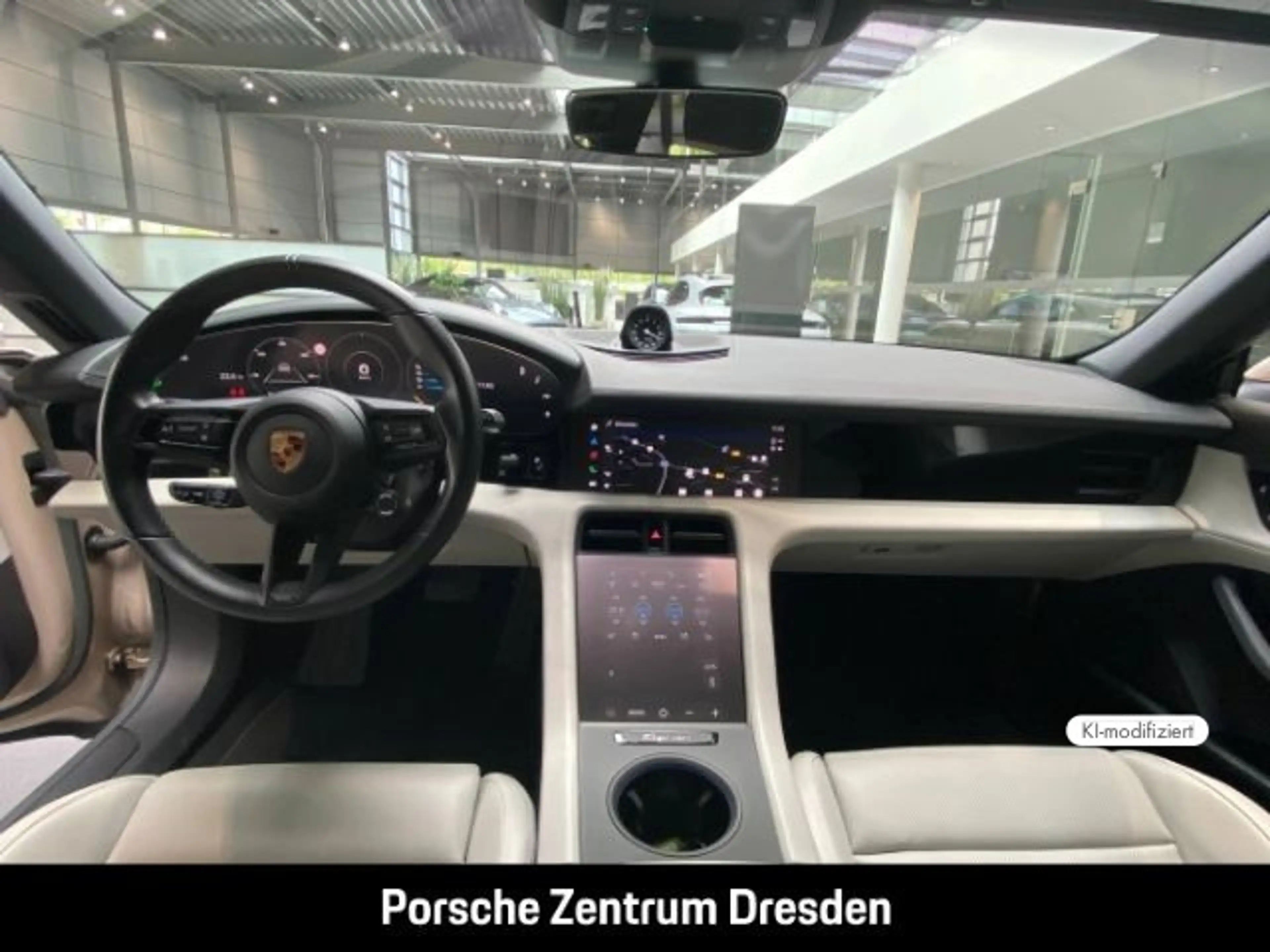 Porsche Taycan 4 Cross Turismo — photo 13