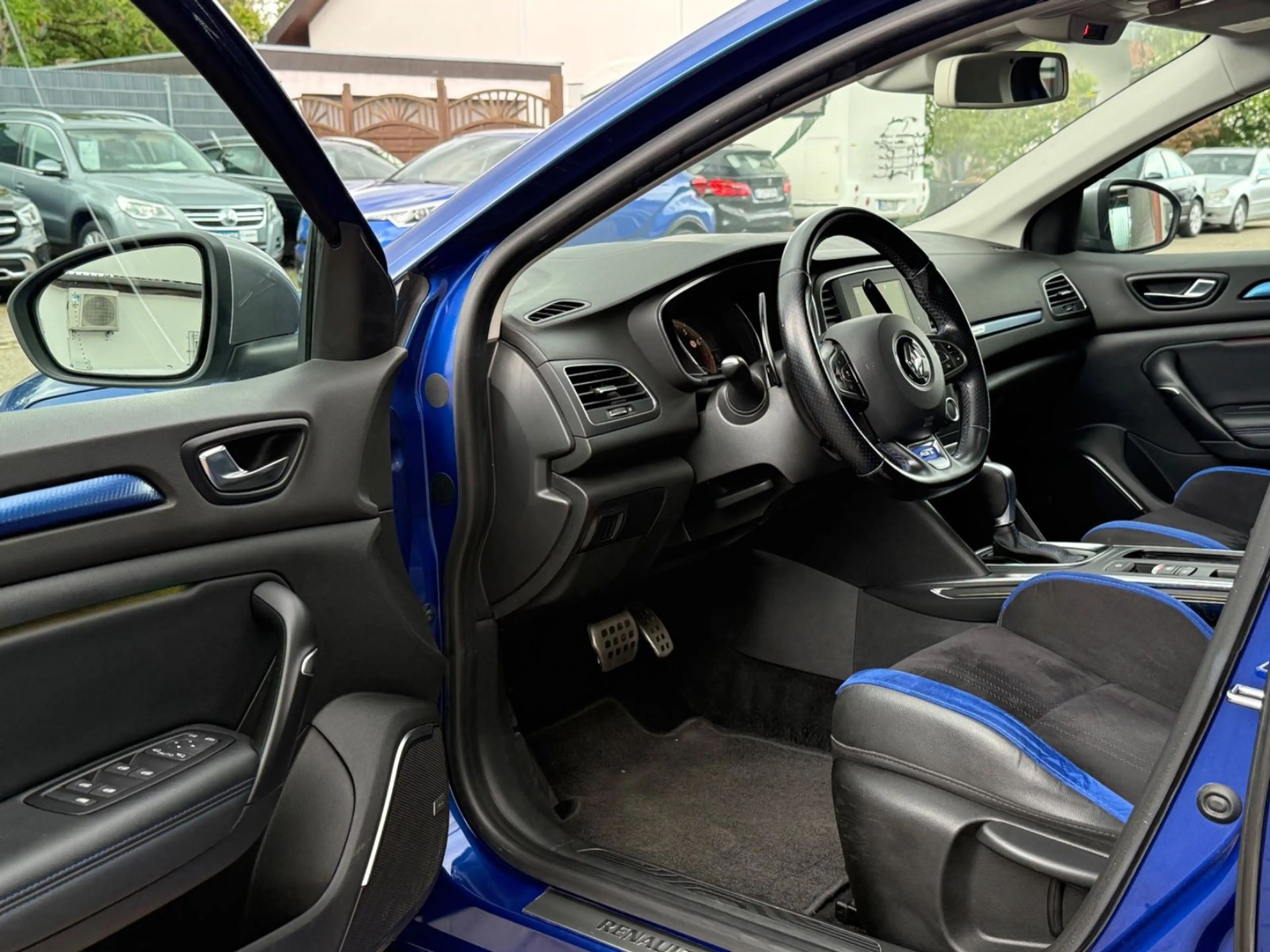 Renault Megane Grandtour GT | HUD | BOSE | ACC | CarPlay — photo 13