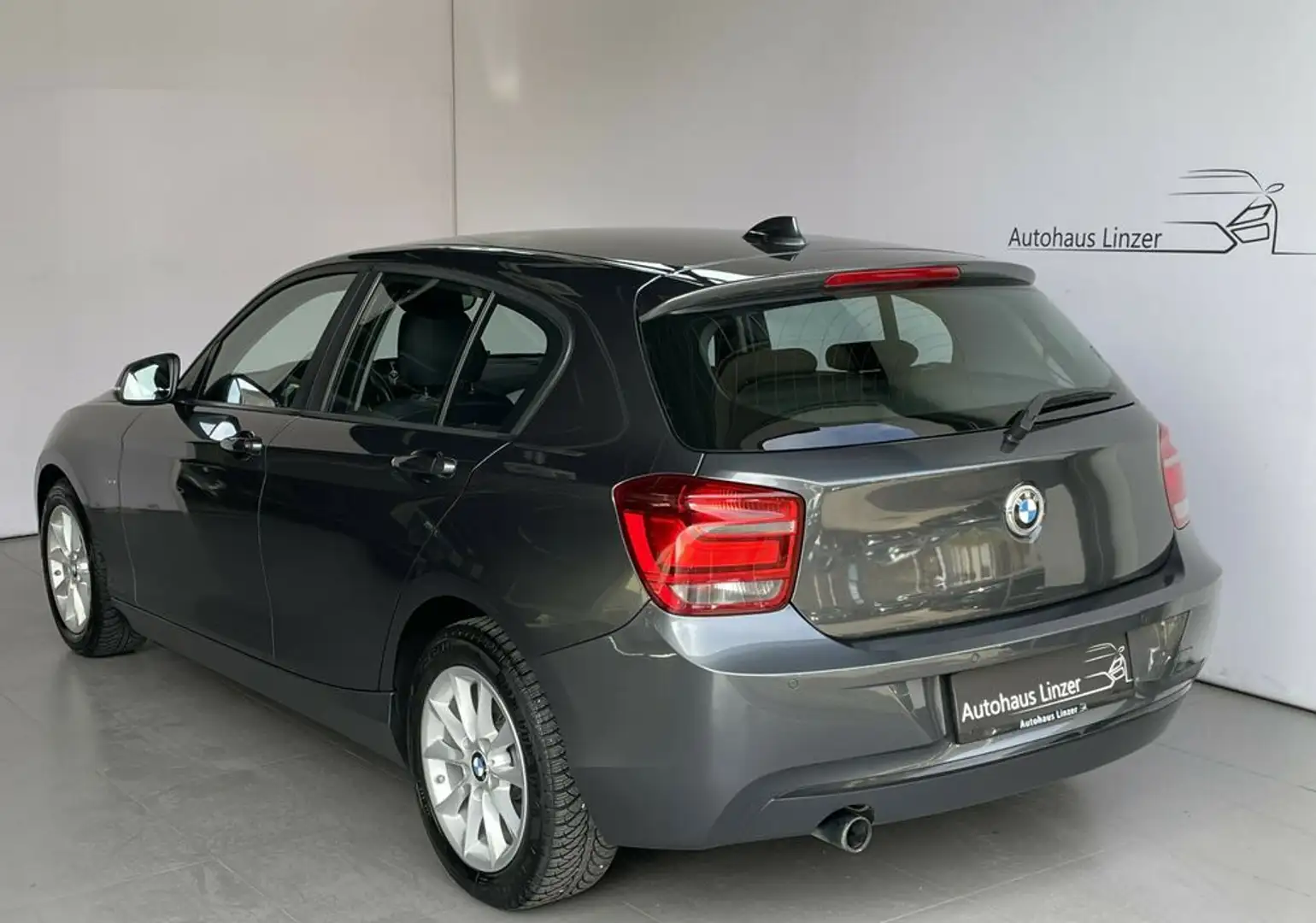 BMW 114 i Ö-Paket *Bi-Xenon*Sportsitz*PDC-h*Sitzheizung Gris - 2