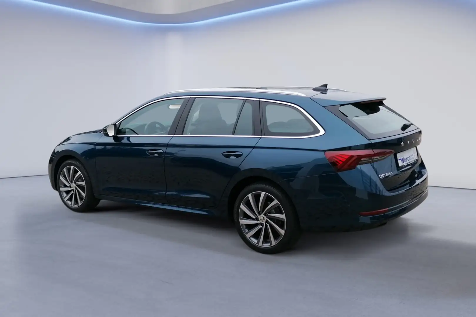 Skoda Octavia Combi 2.0 TDI DSG Style HEAD-UP+AHK Blau - 2