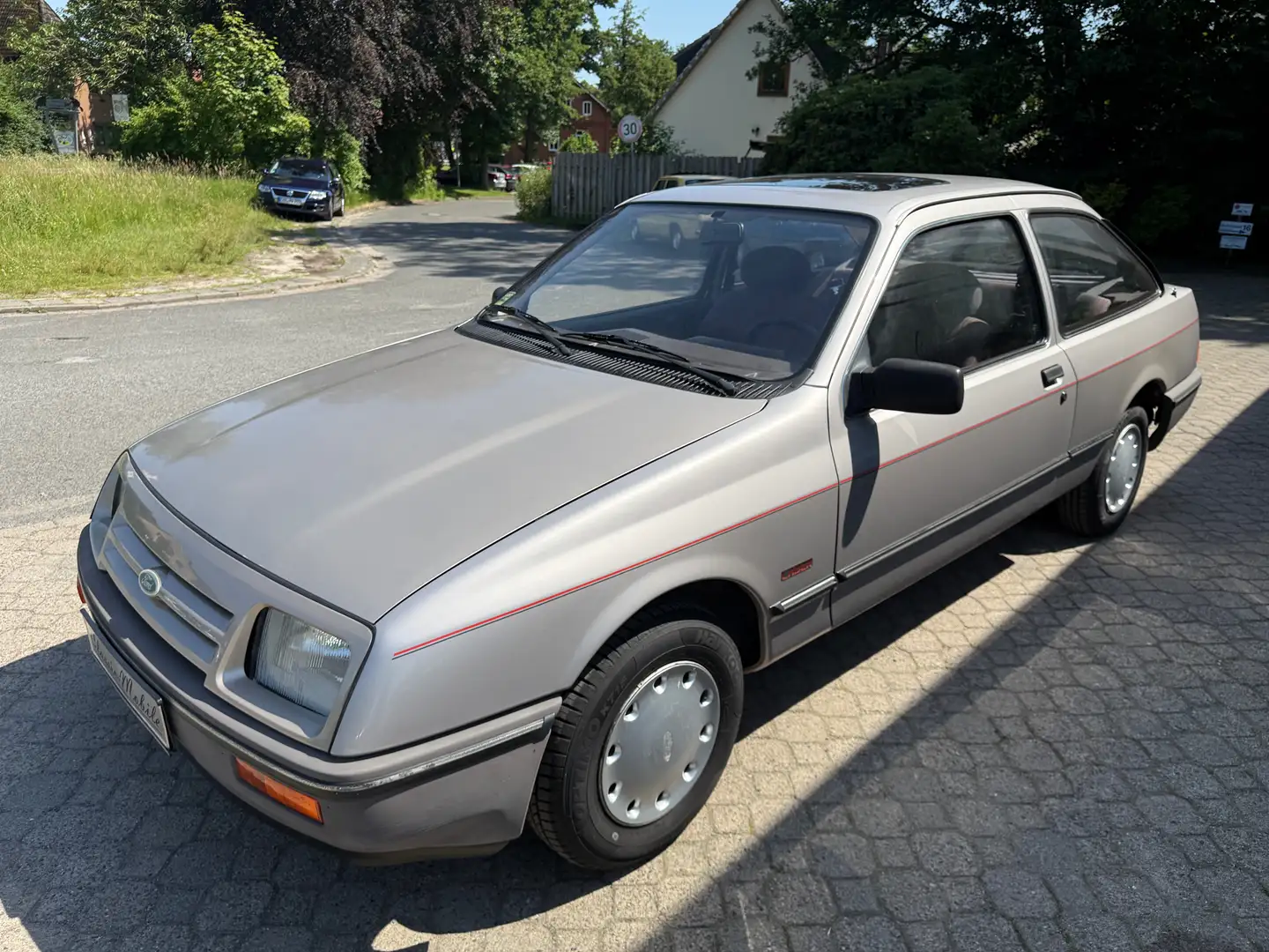 Ford Sierra 2.0 Laser *nur 117 TKM*HU a.W. neu*H-Kennzeichen*Automatik*SD* Grau - 2