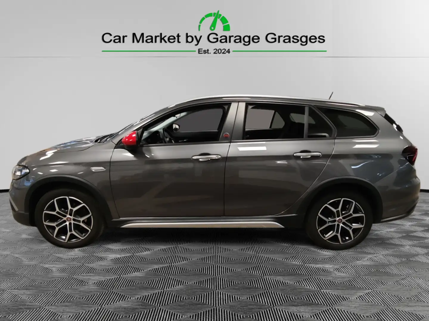 Fiat Tipo Red Edition SW Grau - 2