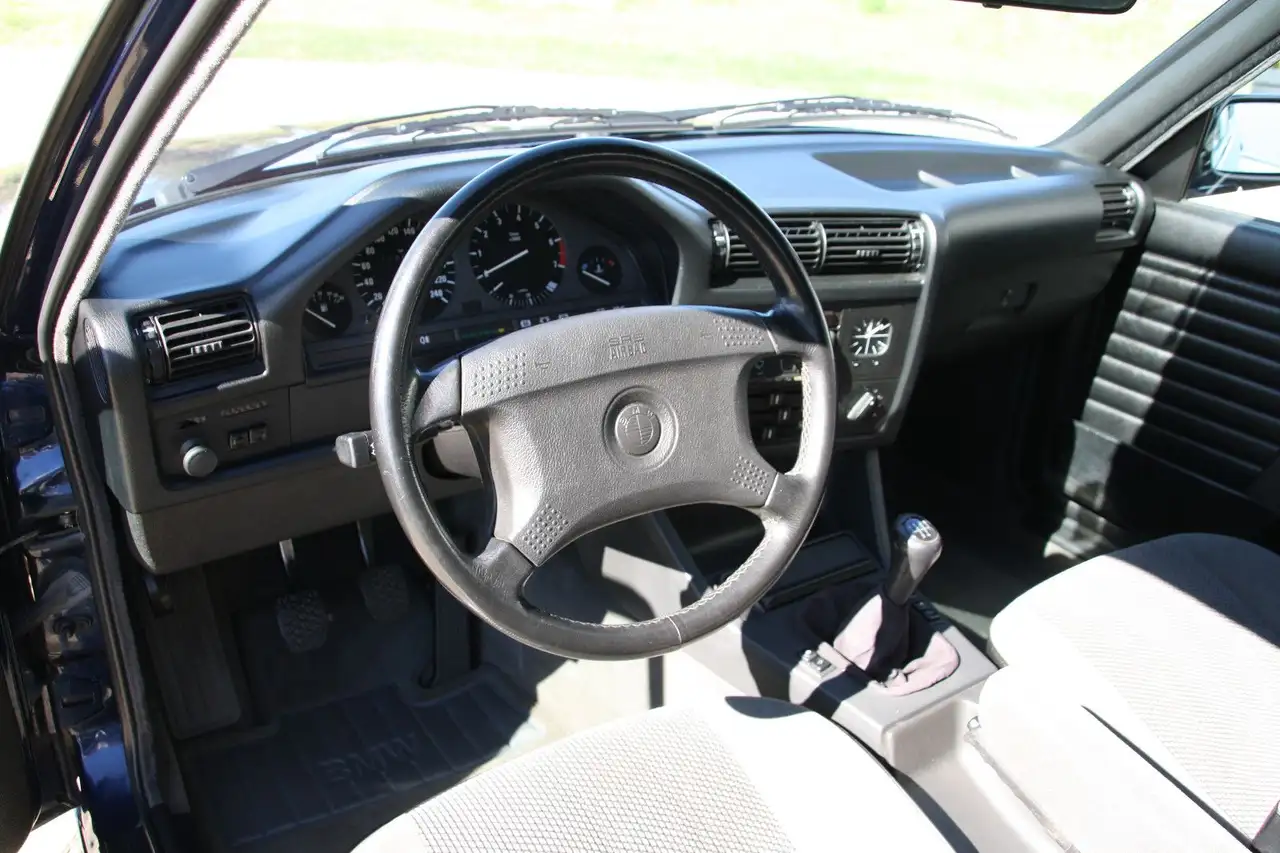 BMW 318 i E30 Touring * KLIMA * Sehr gute Karosse..., foto 12
