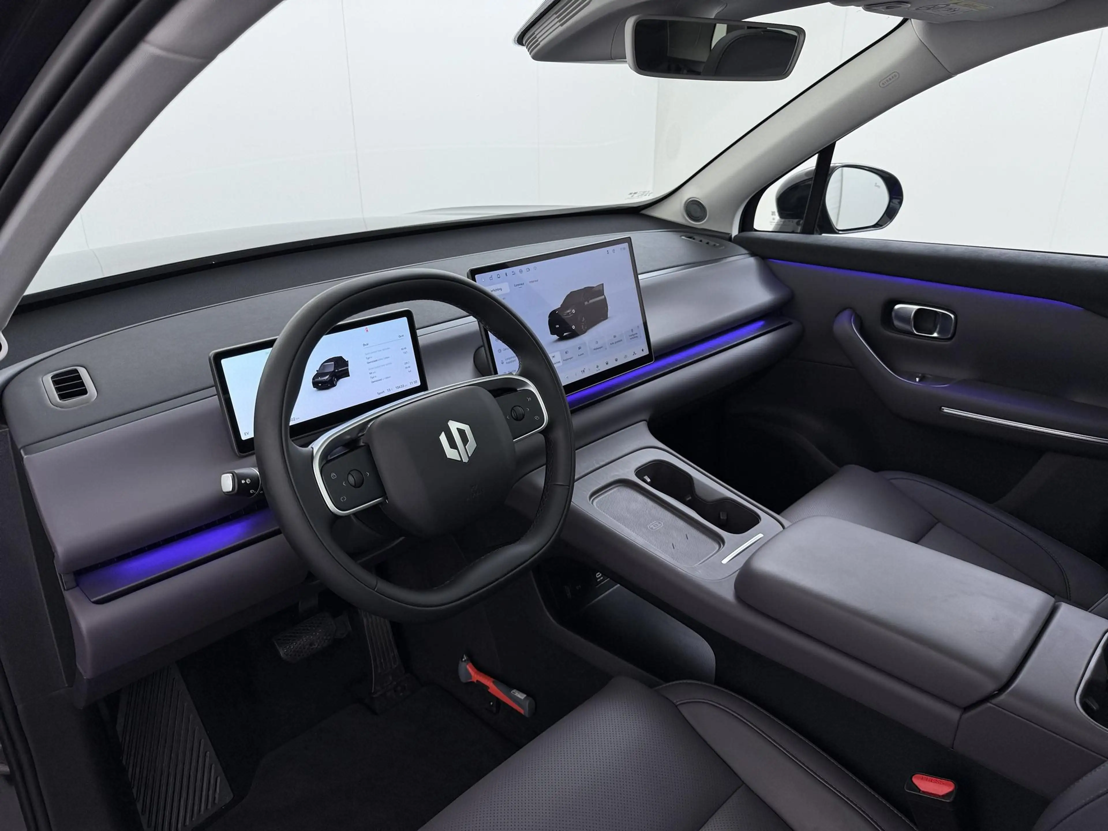 Leapmotor C10 Design REEV 28.4 kWh DEMO:Vraag naar de actuele km — photo 14