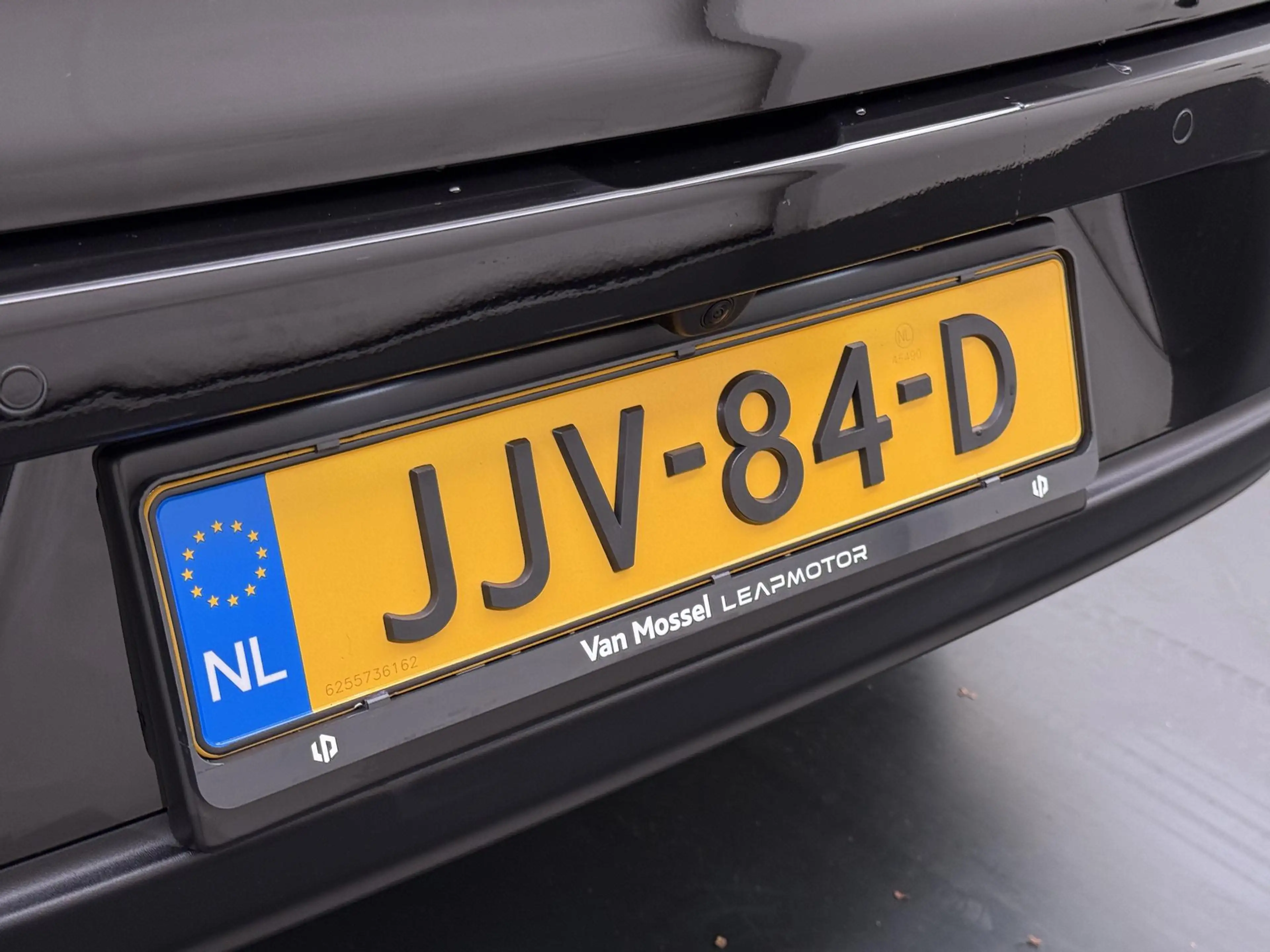 Leapmotor C10 Design REEV 28.4 kWh DEMO:Vraag naar de actuele km — photo 4