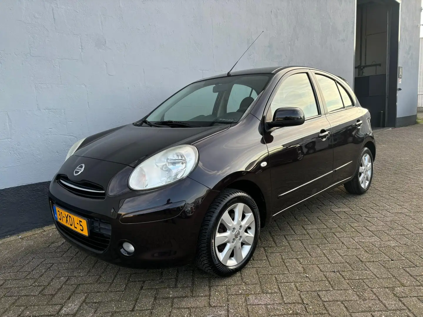 Nissan Micra 1.2 DIG-S Connect Edition Automaat Mauve - 1