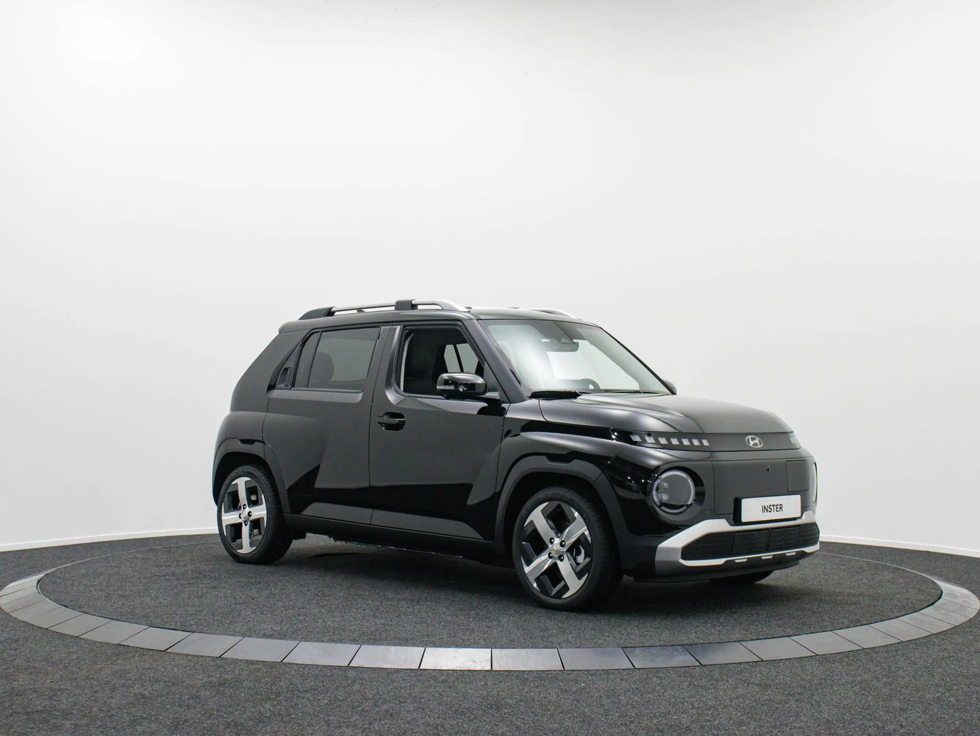 Hyundai Inster Evolve  49 kWh ACC / PDC V&H + 360 Kamera / Keyles — photo 4